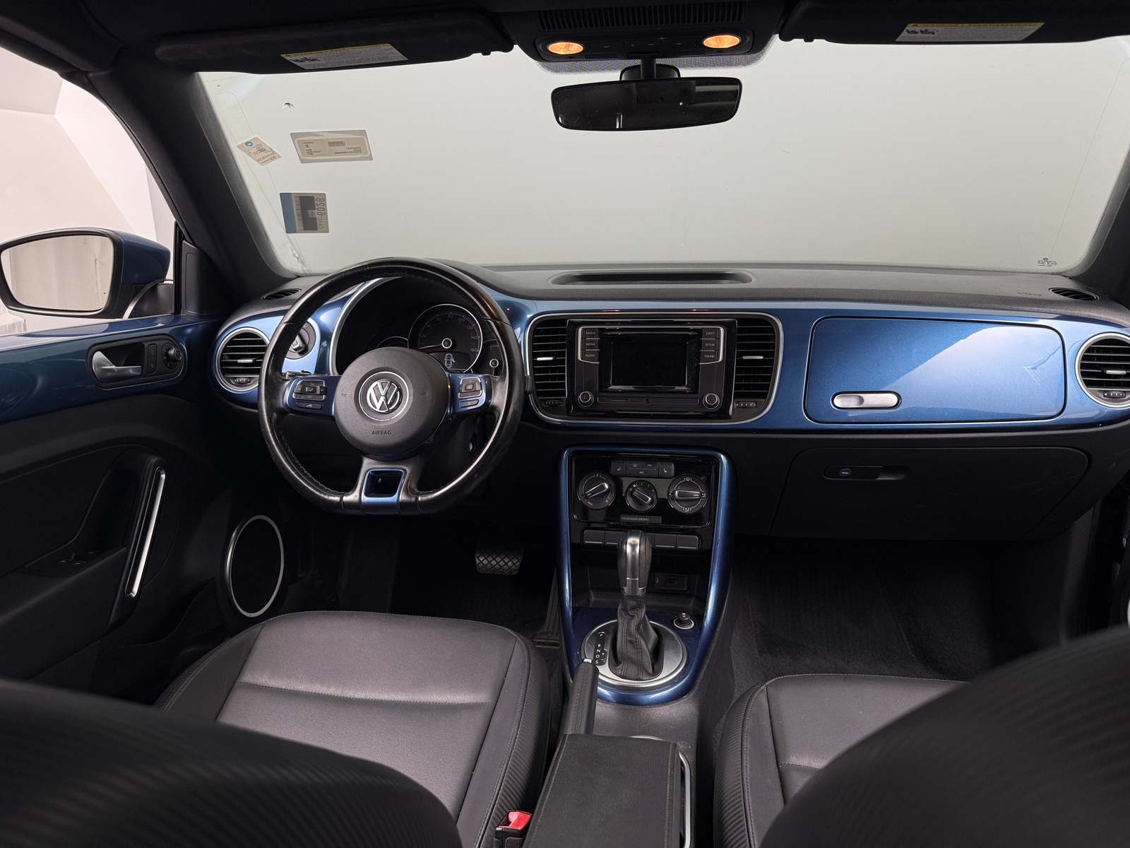 Thumbnail: 2017 Volkswagen Beetle - 2