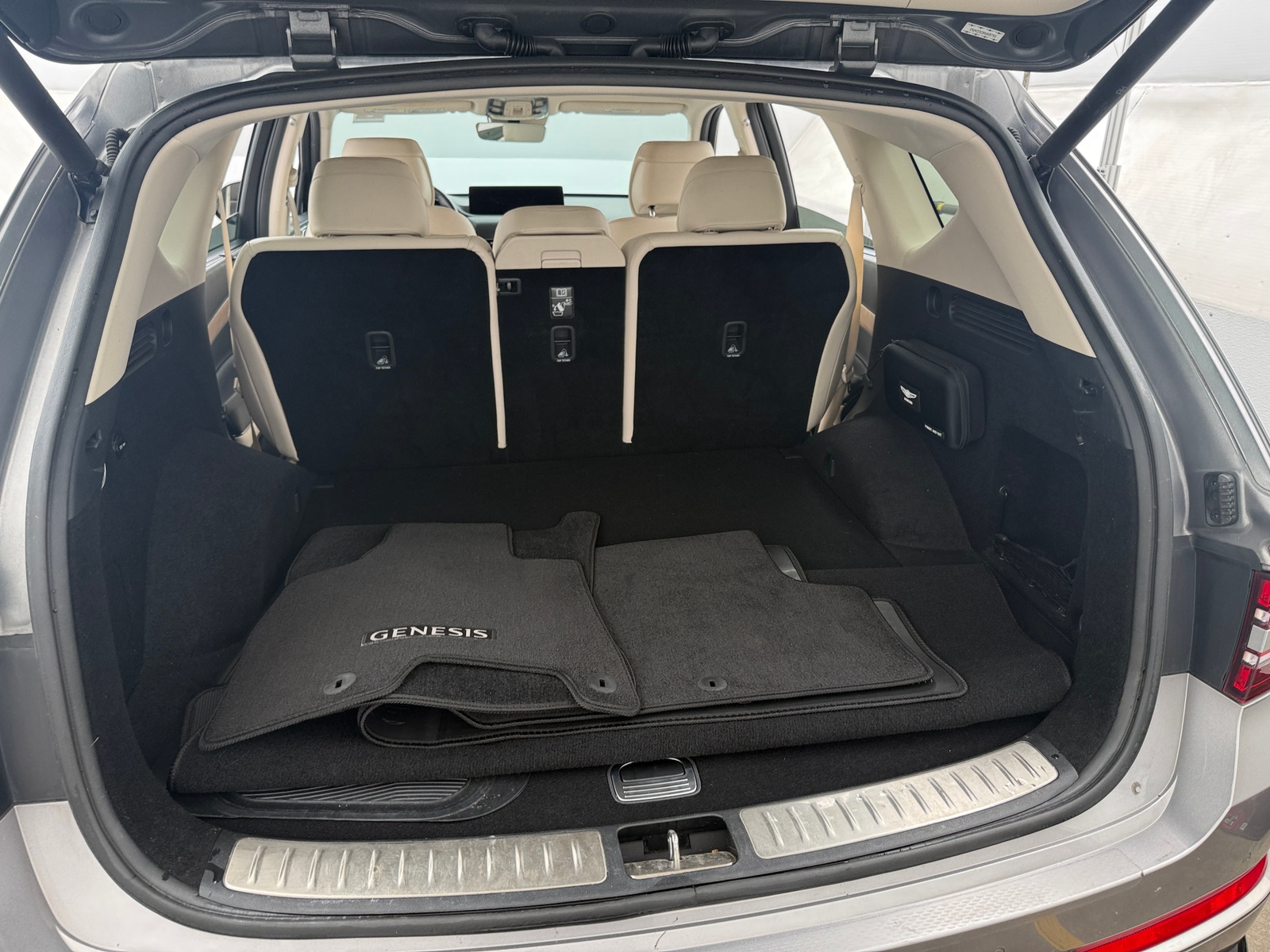 Thumbnail: 2021 Genesis GV80 - 6