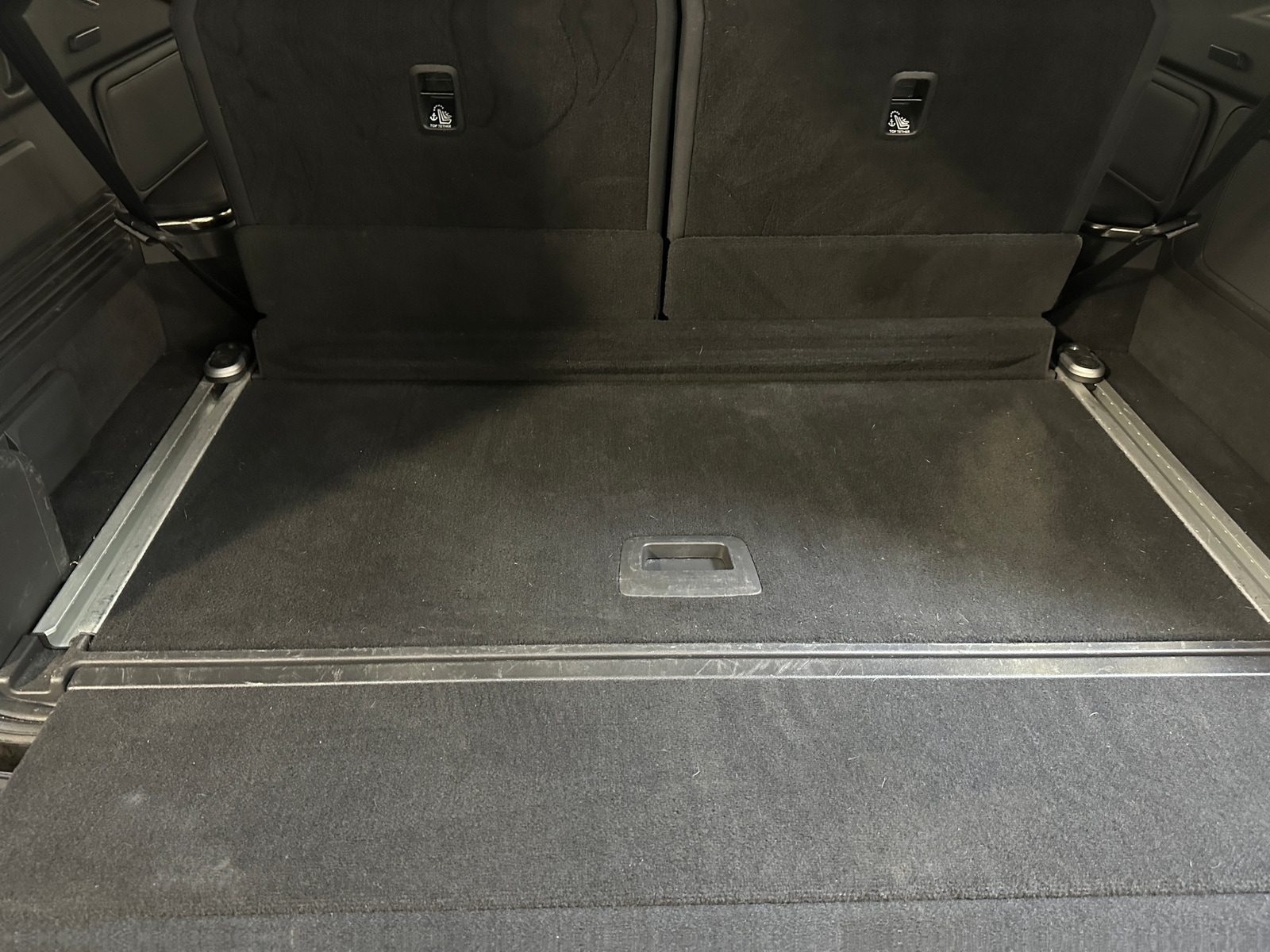 Thumbnail: 2023 Rivian R1S - 6