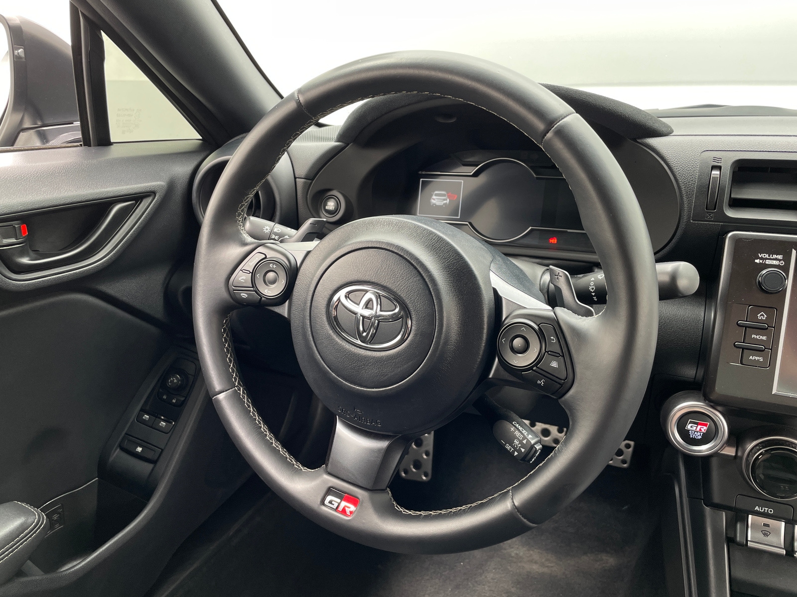 Thumbnail: 2023 Toyota GR86 - 3