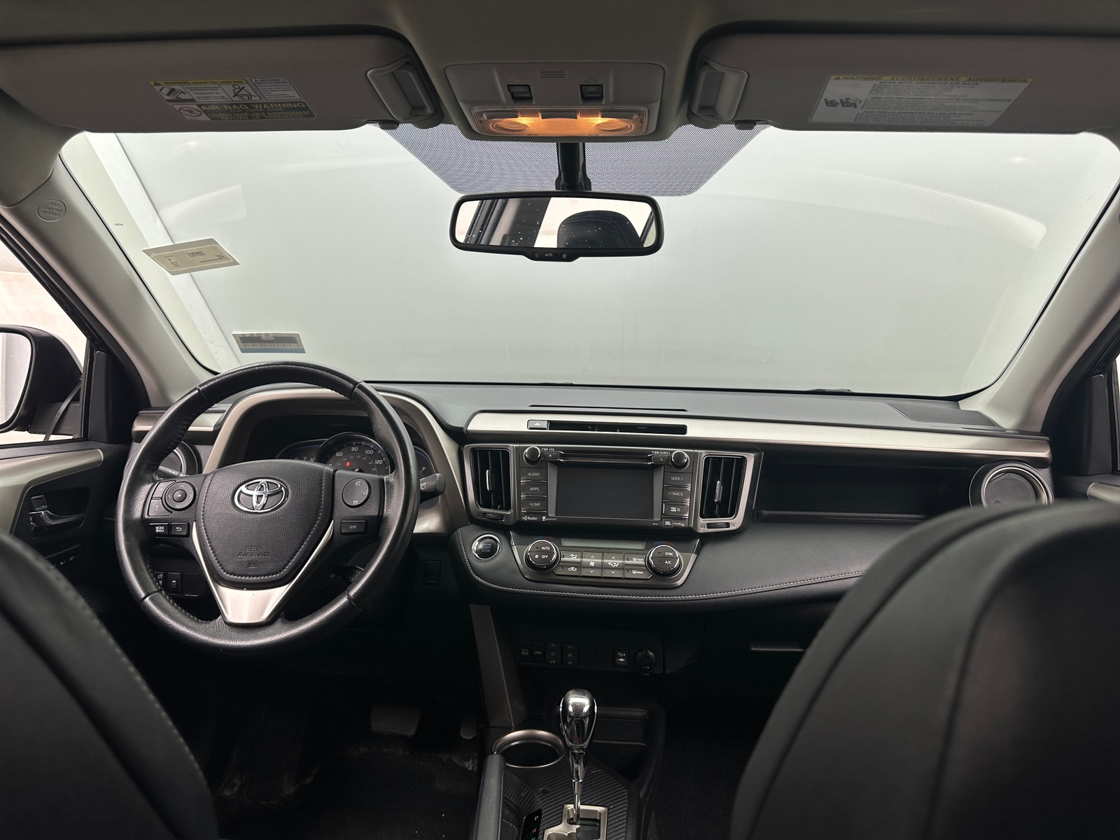 Thumbnail: 2015 Toyota RAV4 - 3