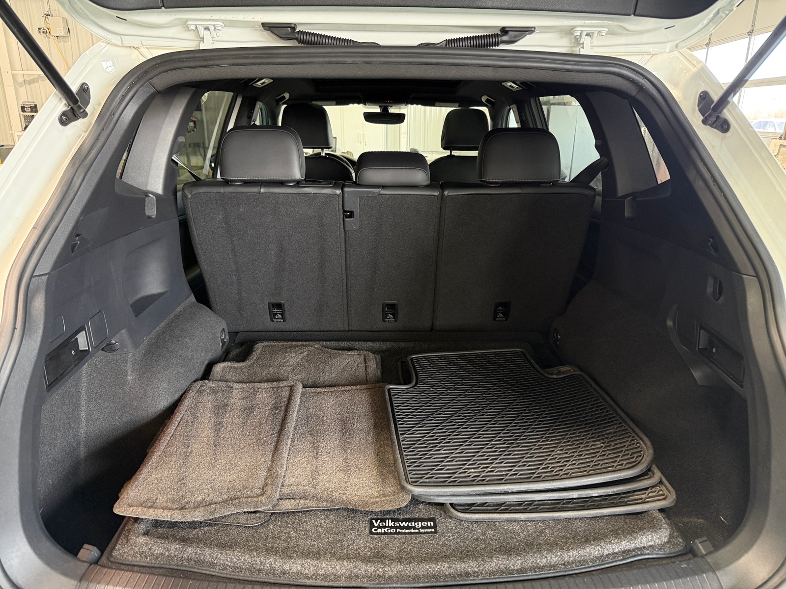 Thumbnail: 2021 Volkswagen Tiguan - 6