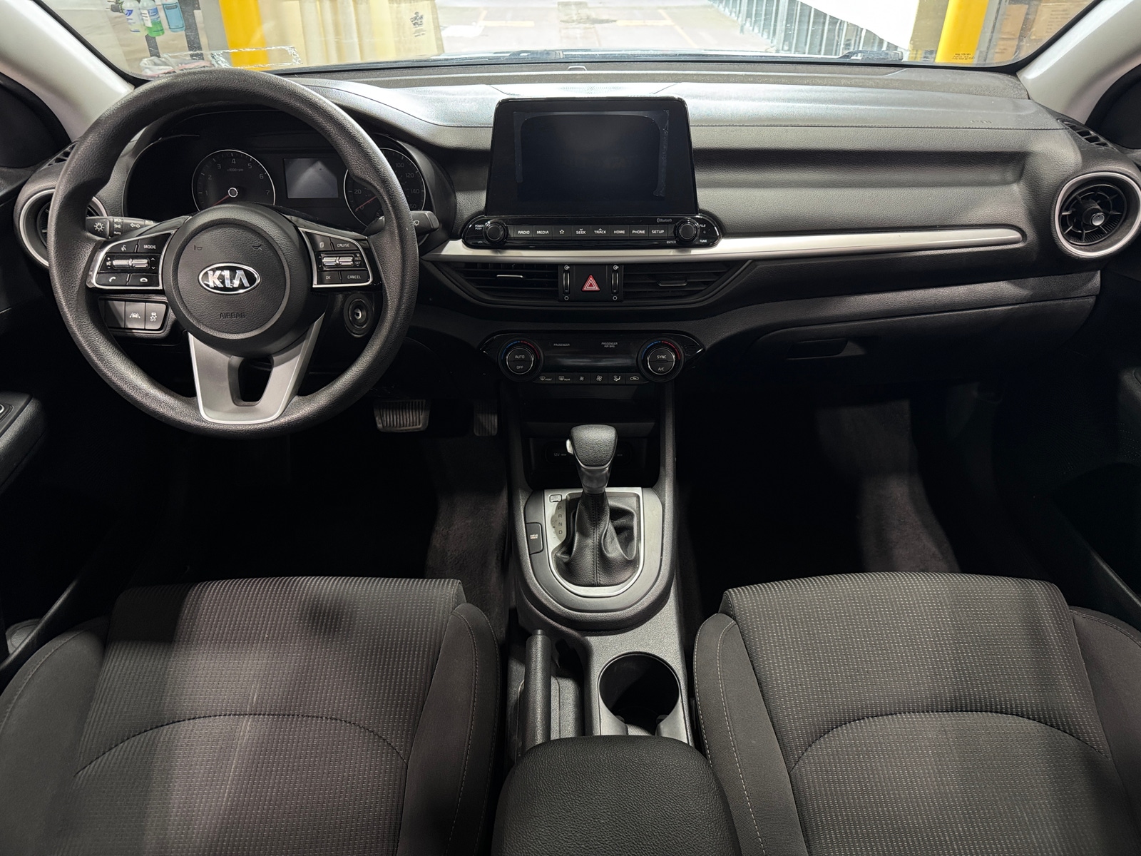 Thumbnail: 2019 Kia Forte - 3