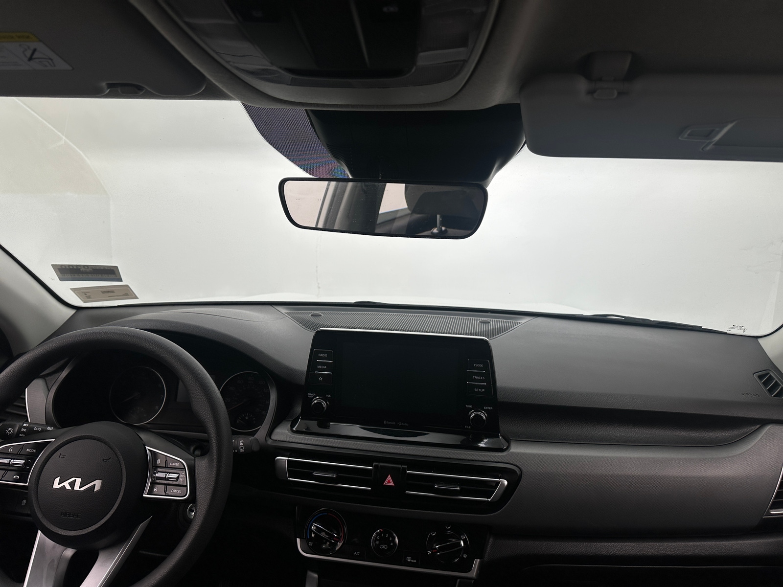 Thumbnail: 2023 Kia Seltos - 3