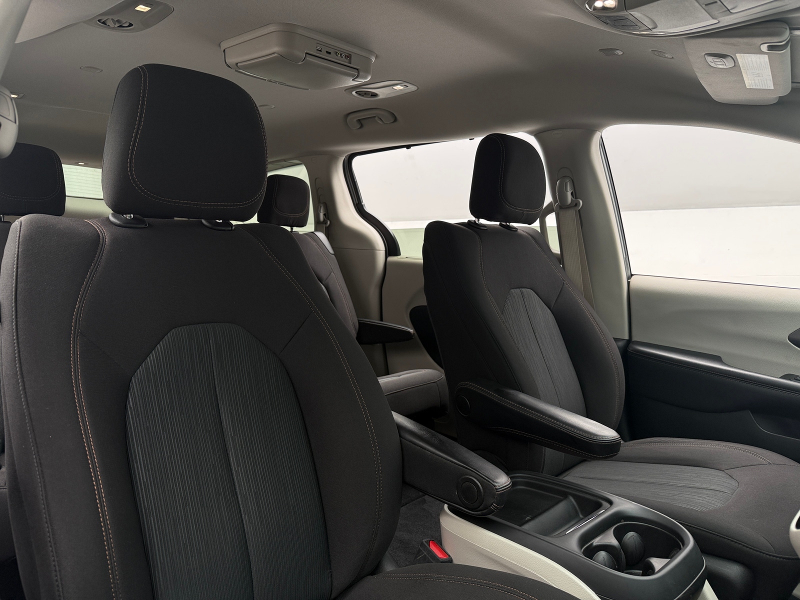 Thumbnail: 2020 Chrysler Pacifica - 2