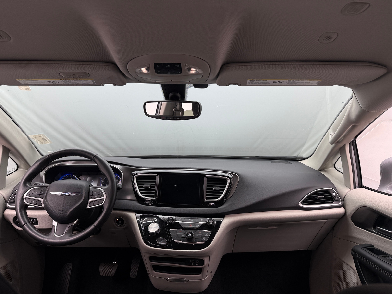 Thumbnail: 2020 Chrysler Pacifica - 3