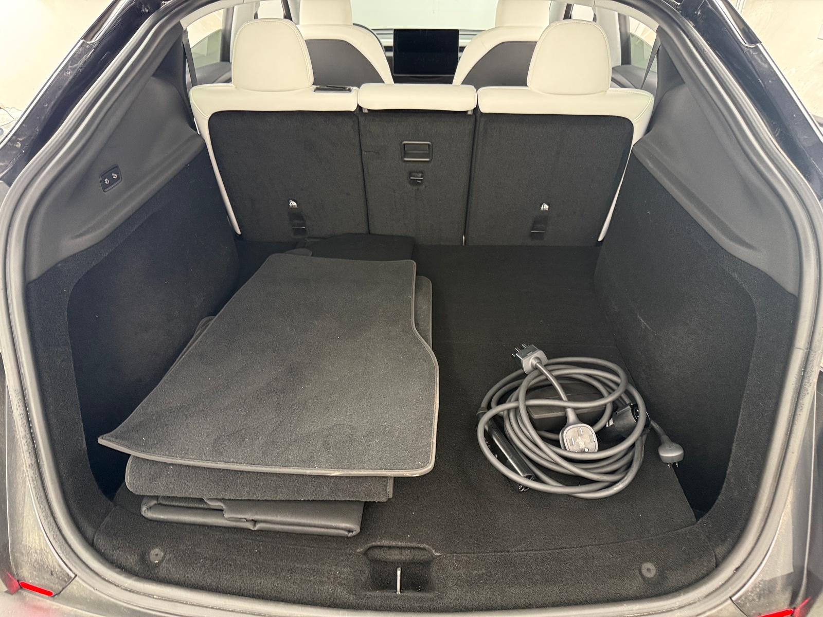 Thumbnail: 2026 Tesla Model Y - 5