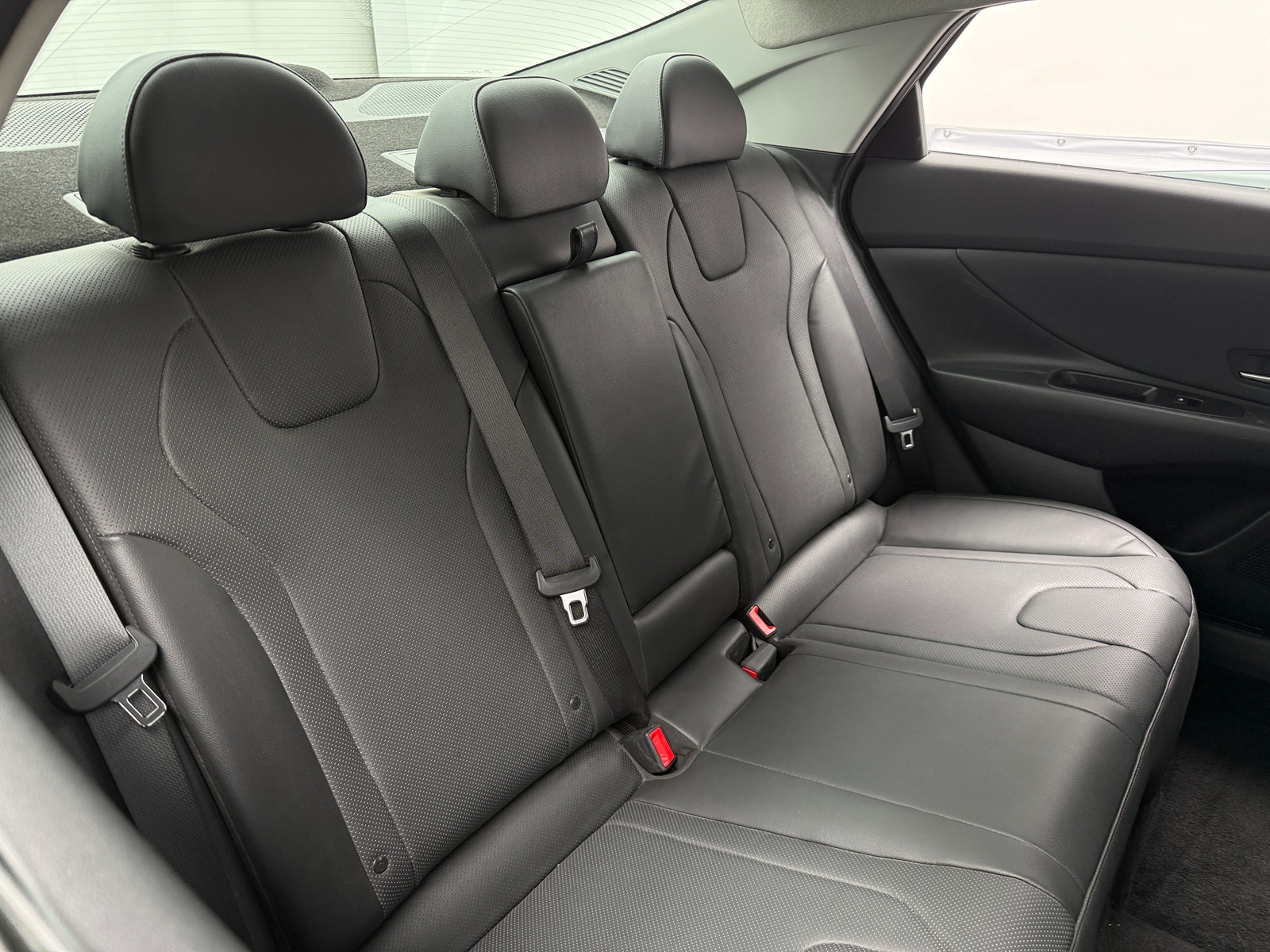 Thumbnail: 2023 Hyundai Elantra - 5