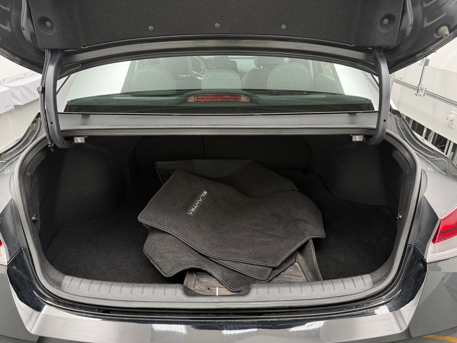 Thumbnail: 2023 Hyundai Elantra - 6