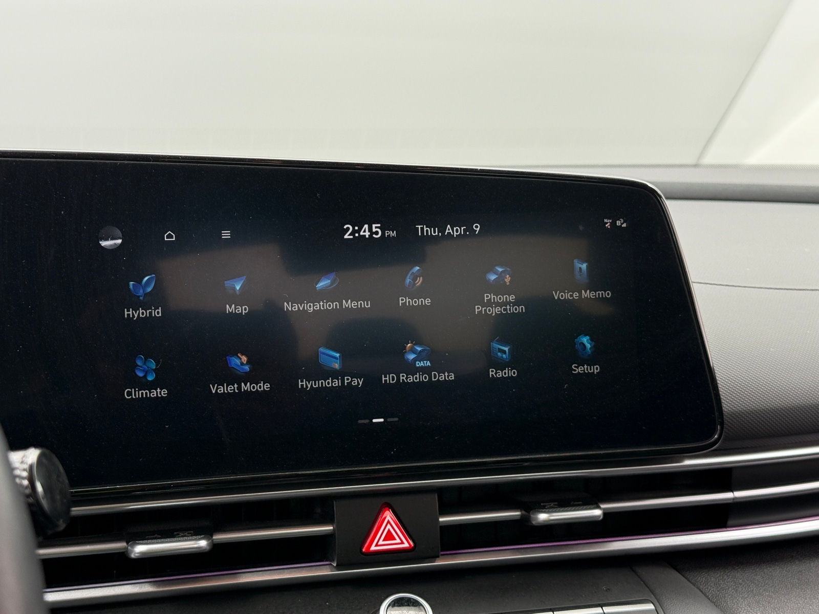 Thumbnail: 2023 Hyundai Elantra - 3