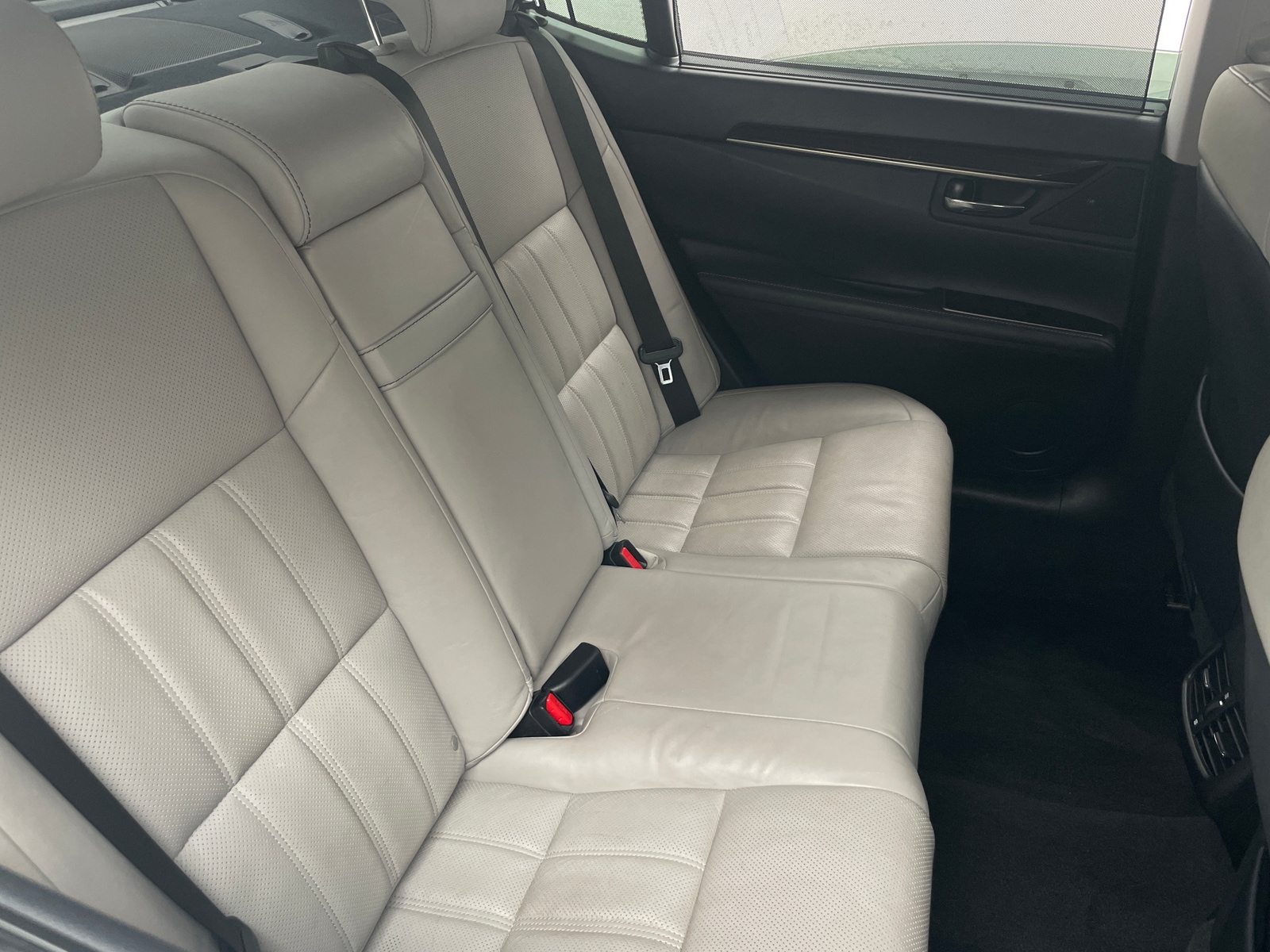Thumbnail: 2016 Lexus ES - 5