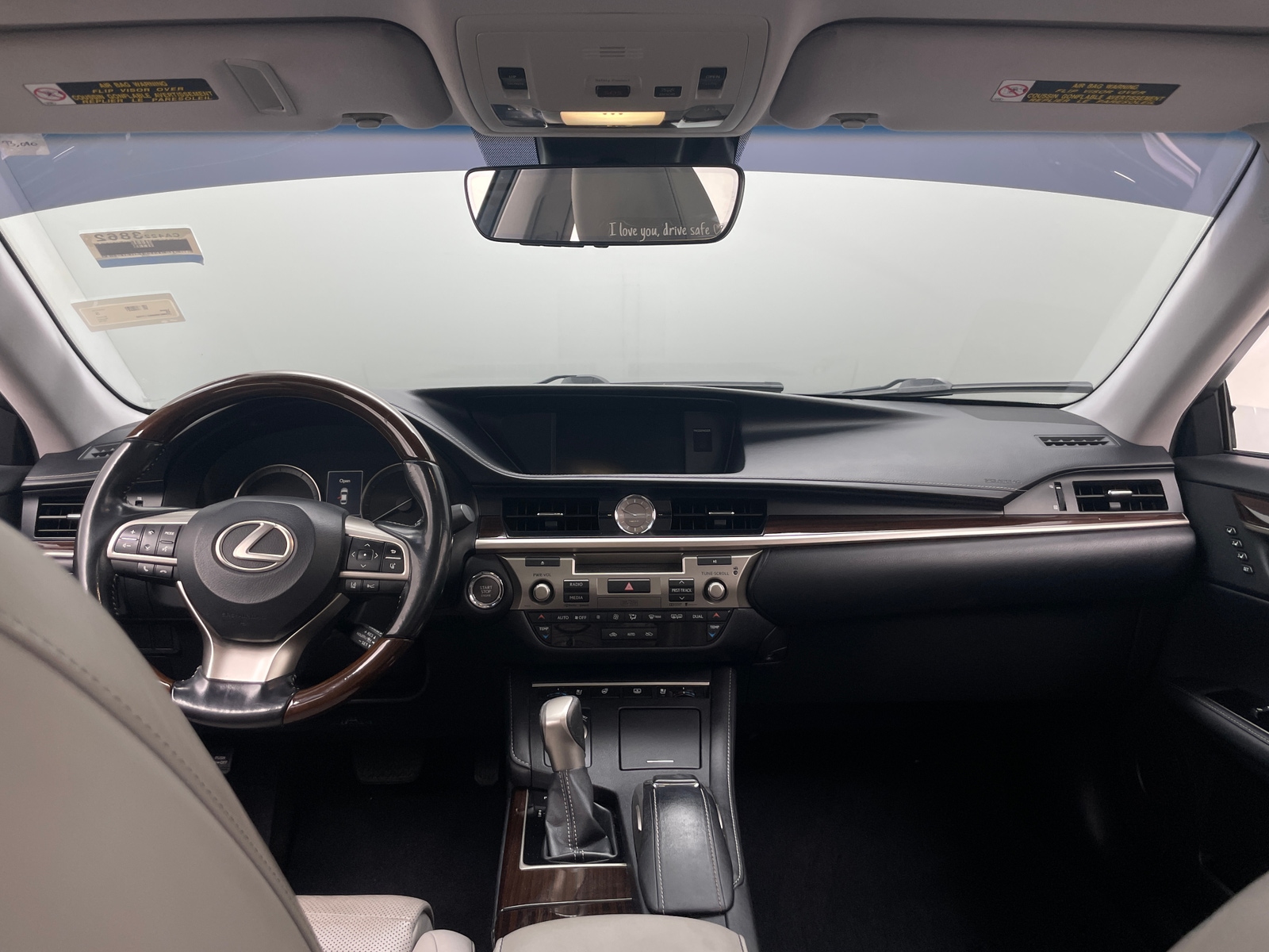 Thumbnail: 2016 Lexus ES - 2
