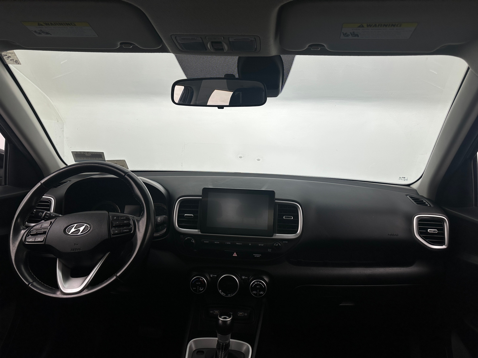 Thumbnail: 2022 Hyundai Venue - 3