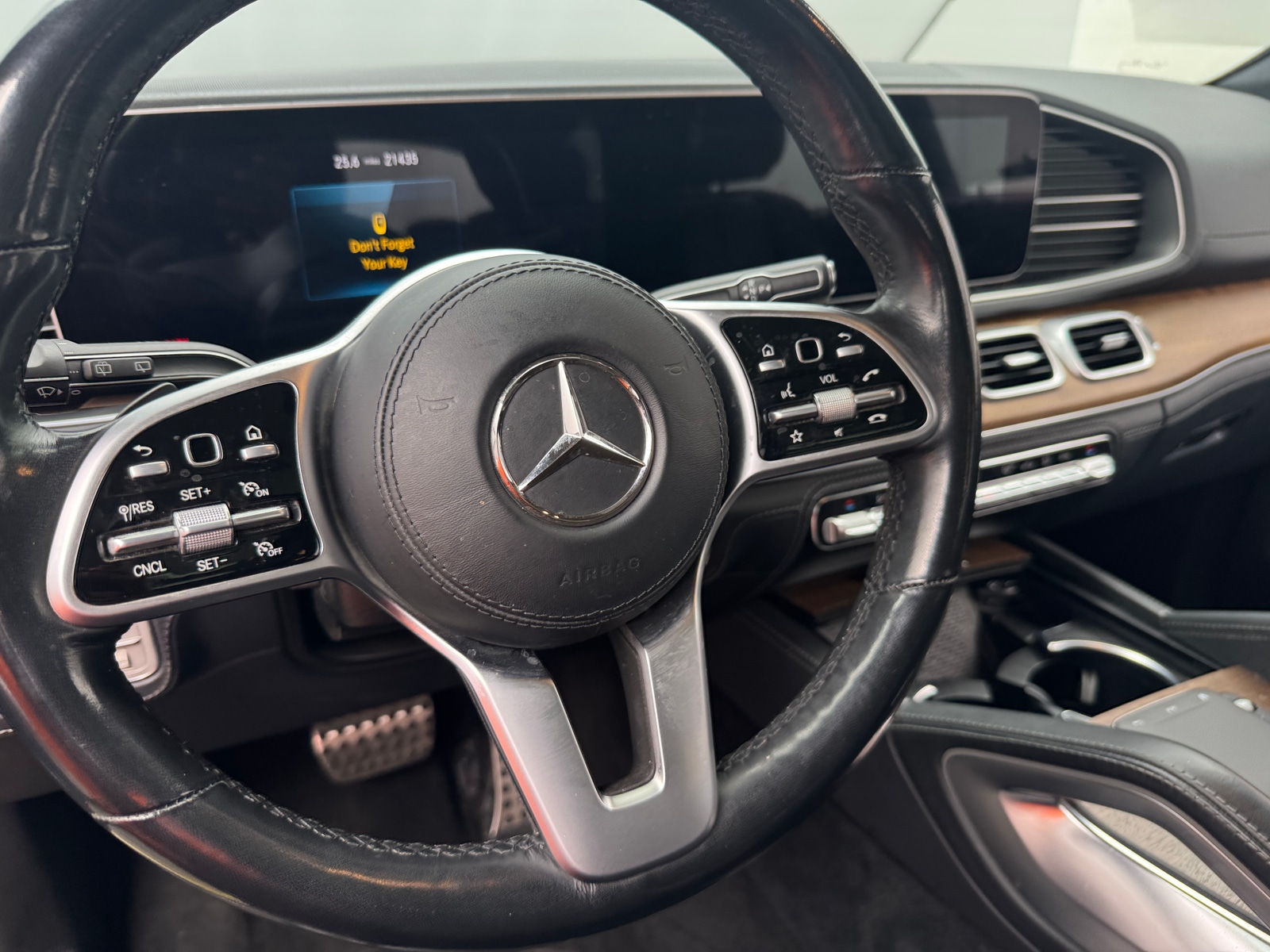 Thumbnail: 2021 Mercedes-Benz GLS - 4