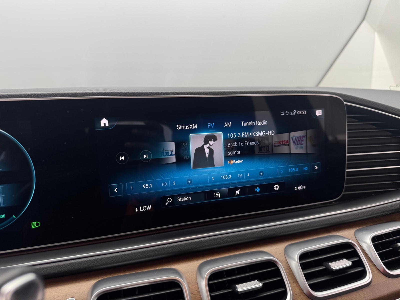 Thumbnail: 2021 Mercedes-Benz GLS - 3