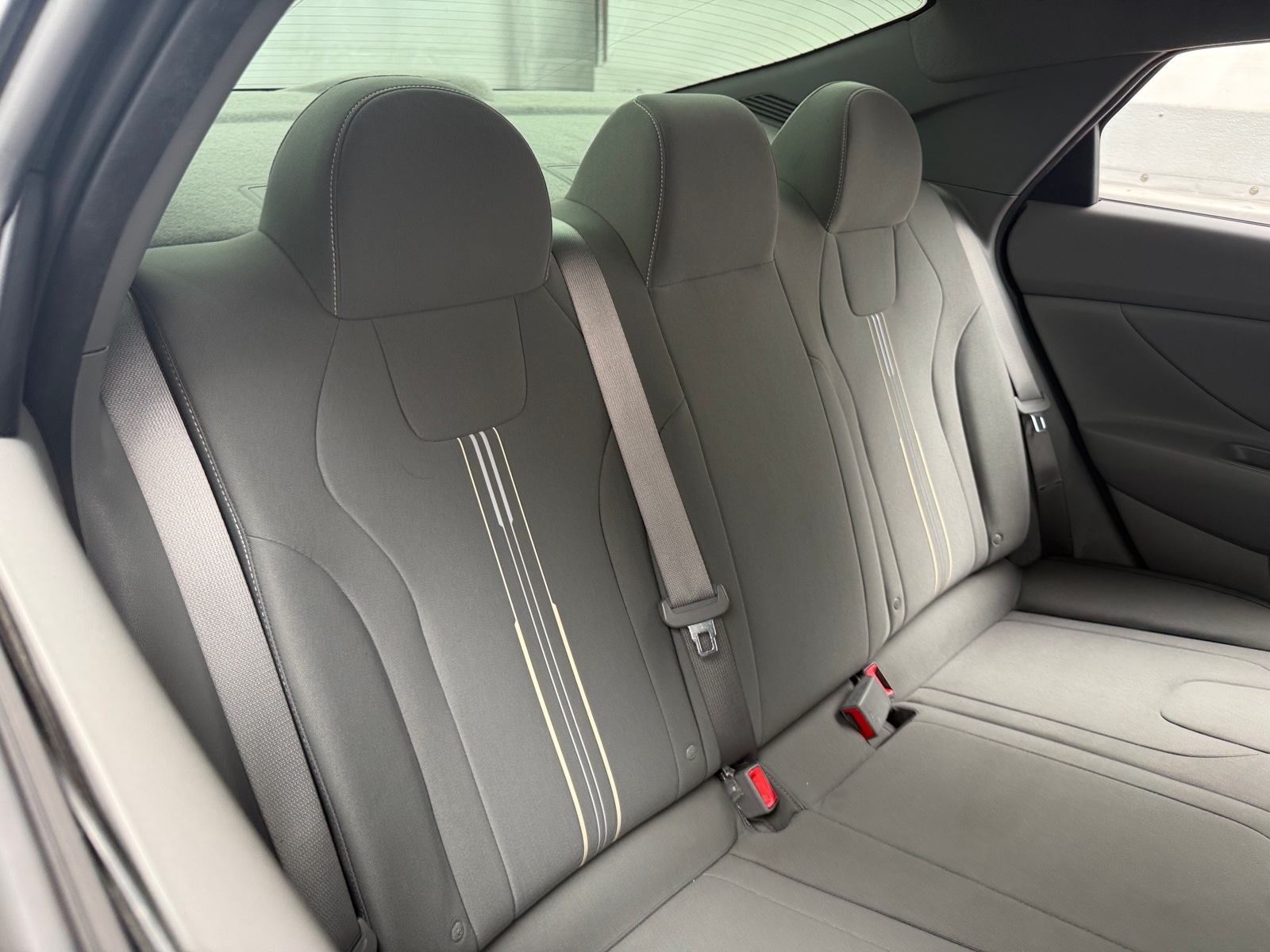 Thumbnail: 2022 Hyundai Elantra - 6