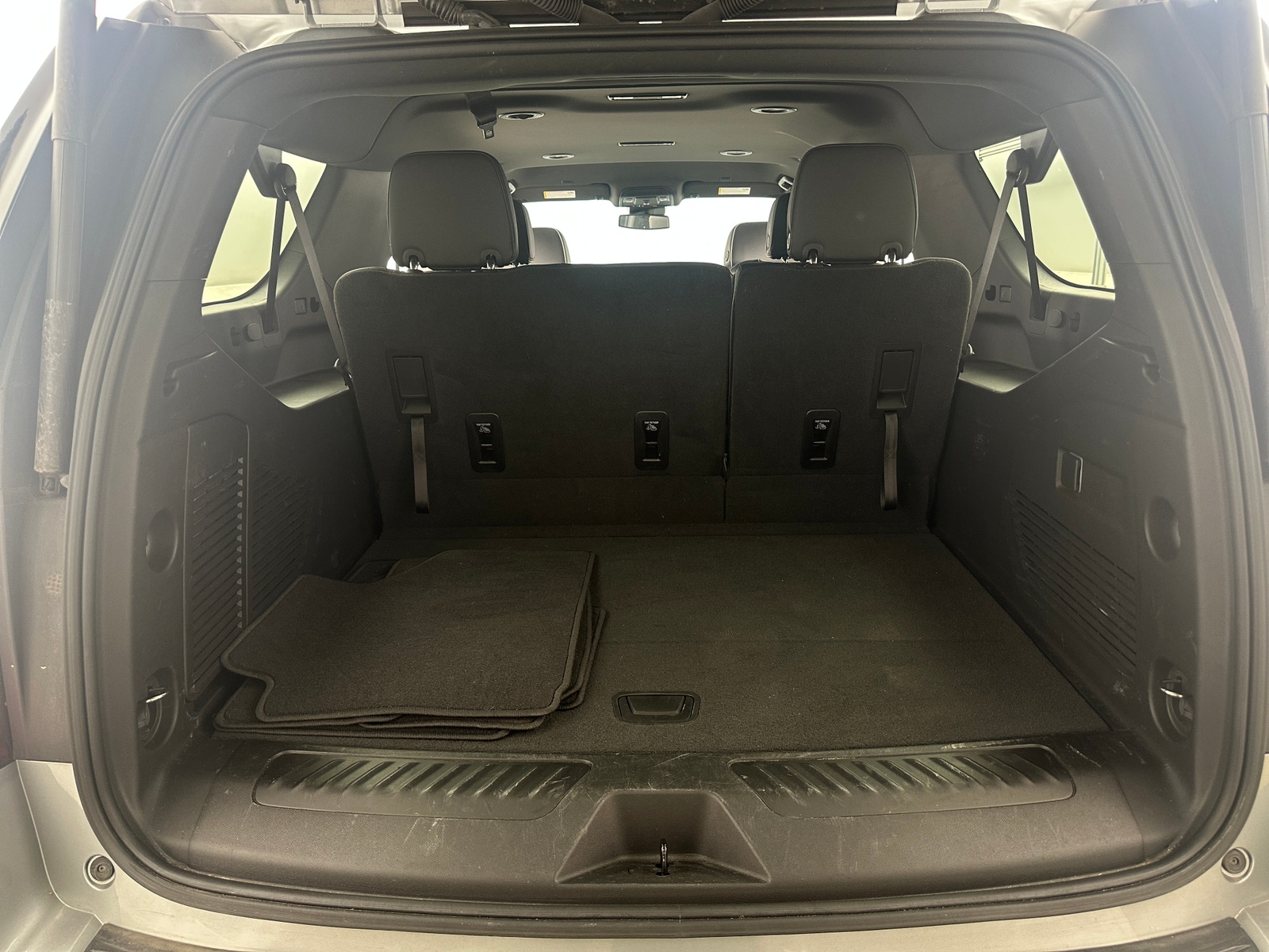 Thumbnail: 2023 GMC Yukon XL - 6