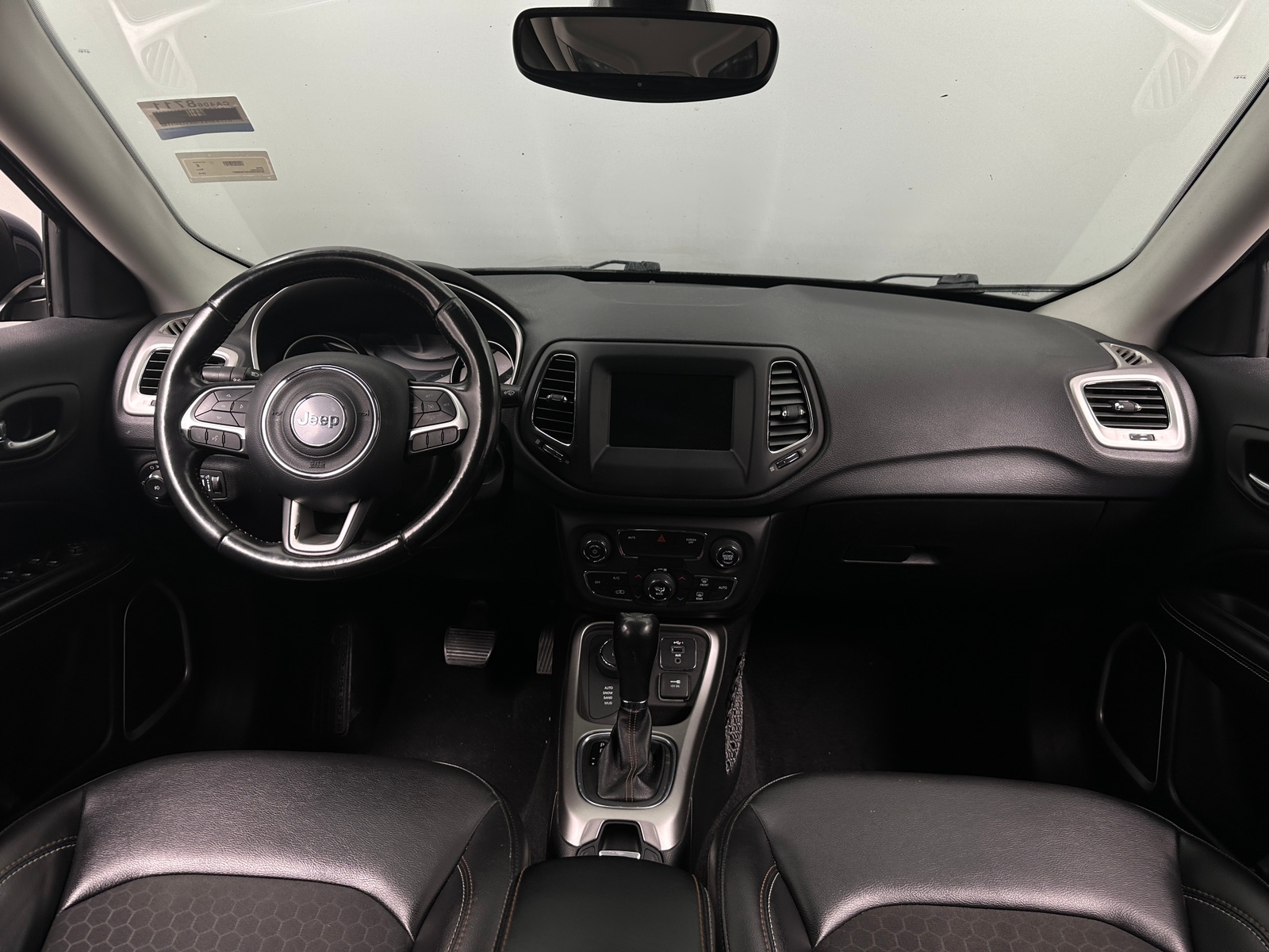 Thumbnail: 2019 Jeep Compass - 3