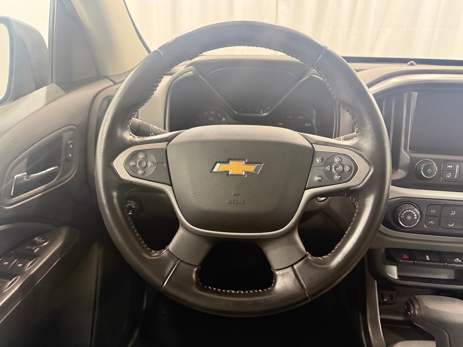 Thumbnail: 2019 Chevrolet Colorado - 5