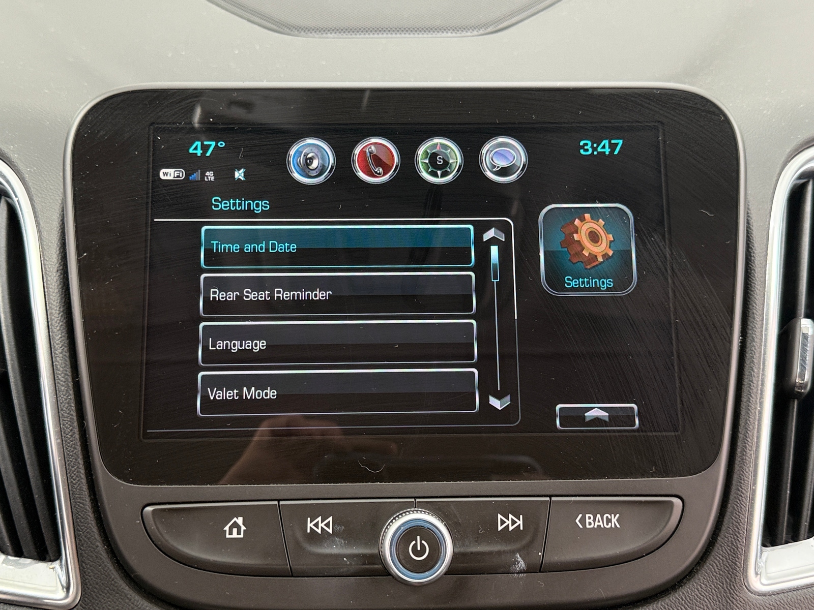 Thumbnail: 2018 Chevrolet Malibu - 4