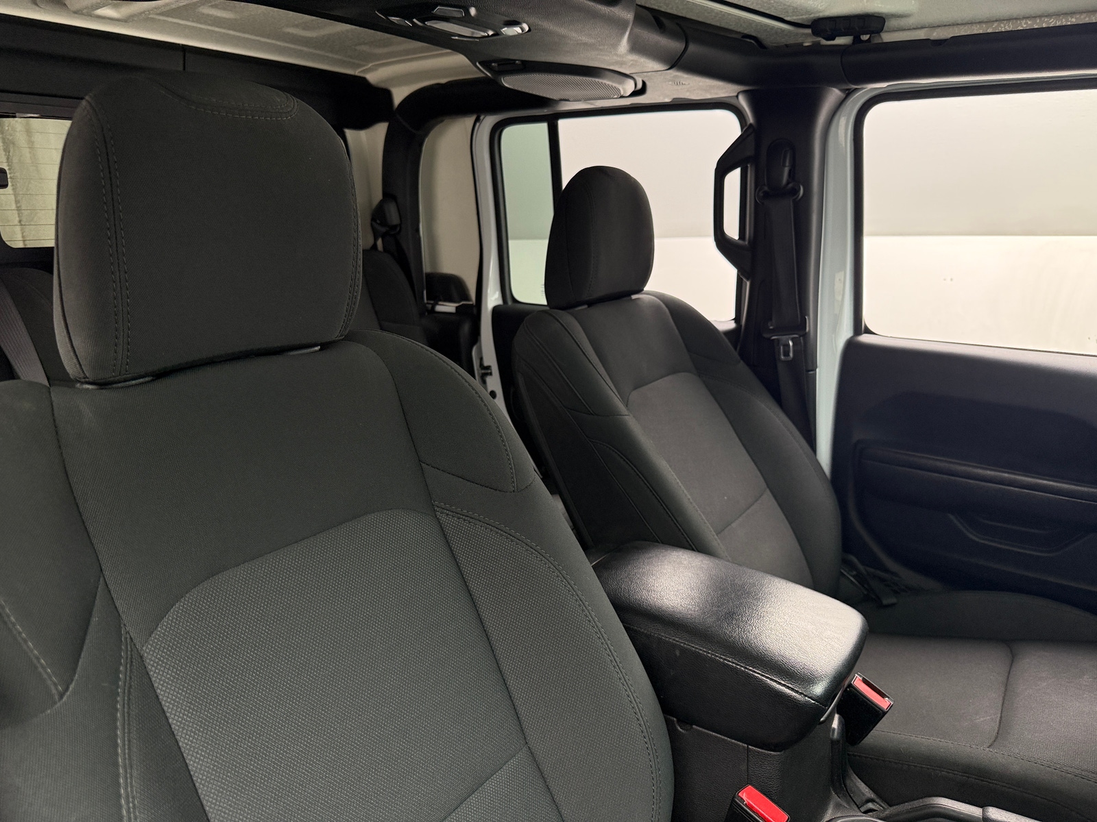 Thumbnail: 2022 Jeep Gladiator - 2