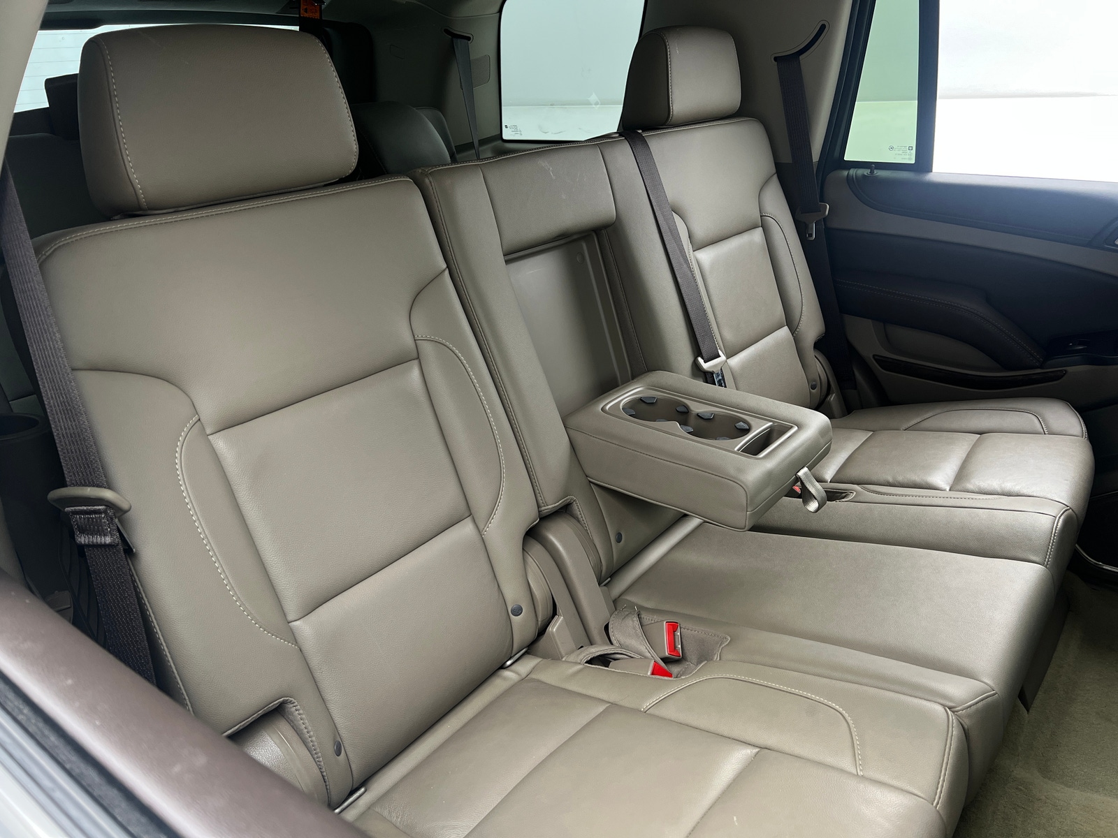 Thumbnail: 2017 Chevrolet Tahoe - 5