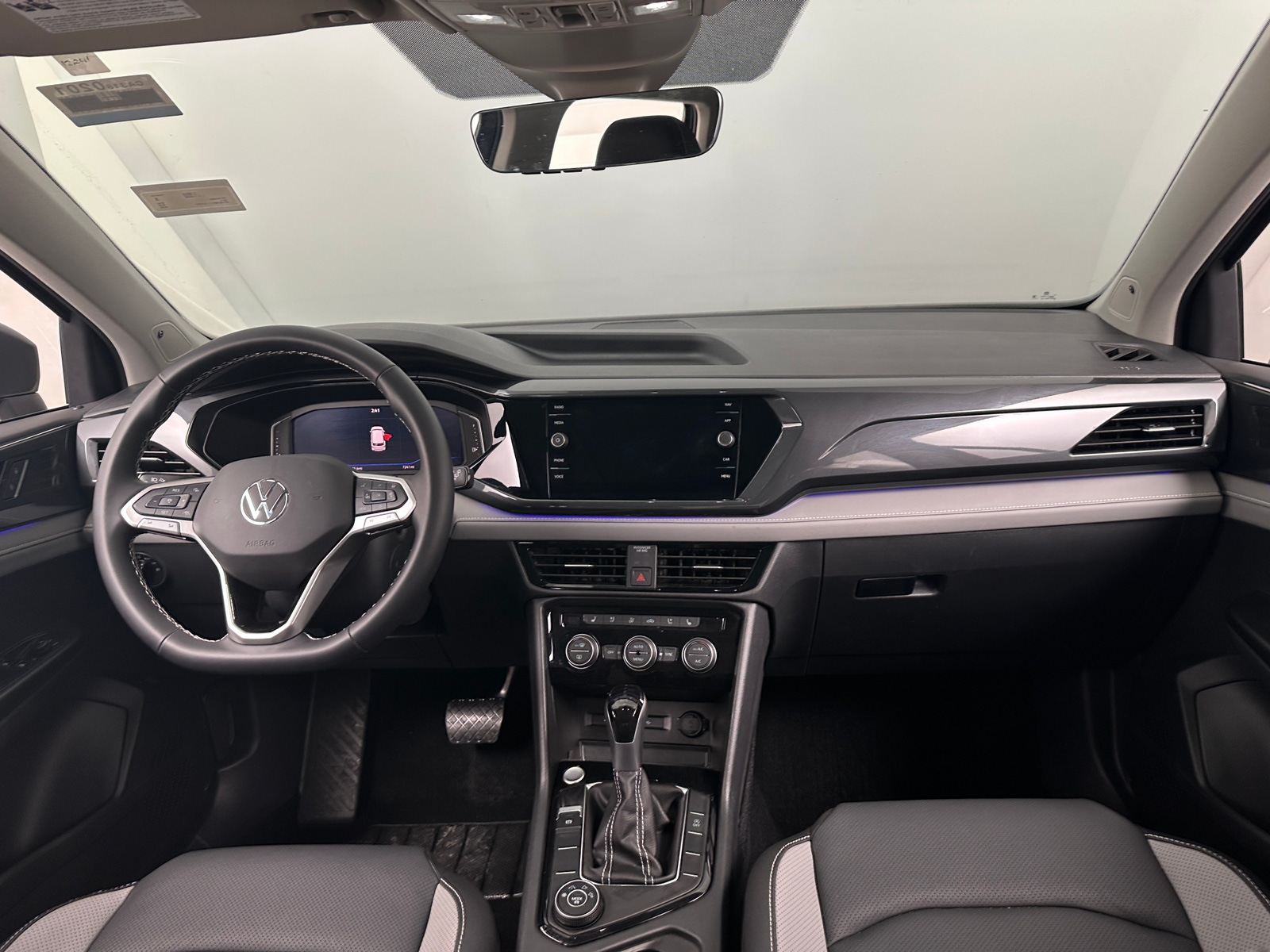 Thumbnail: 2024 Volkswagen Taos - 3