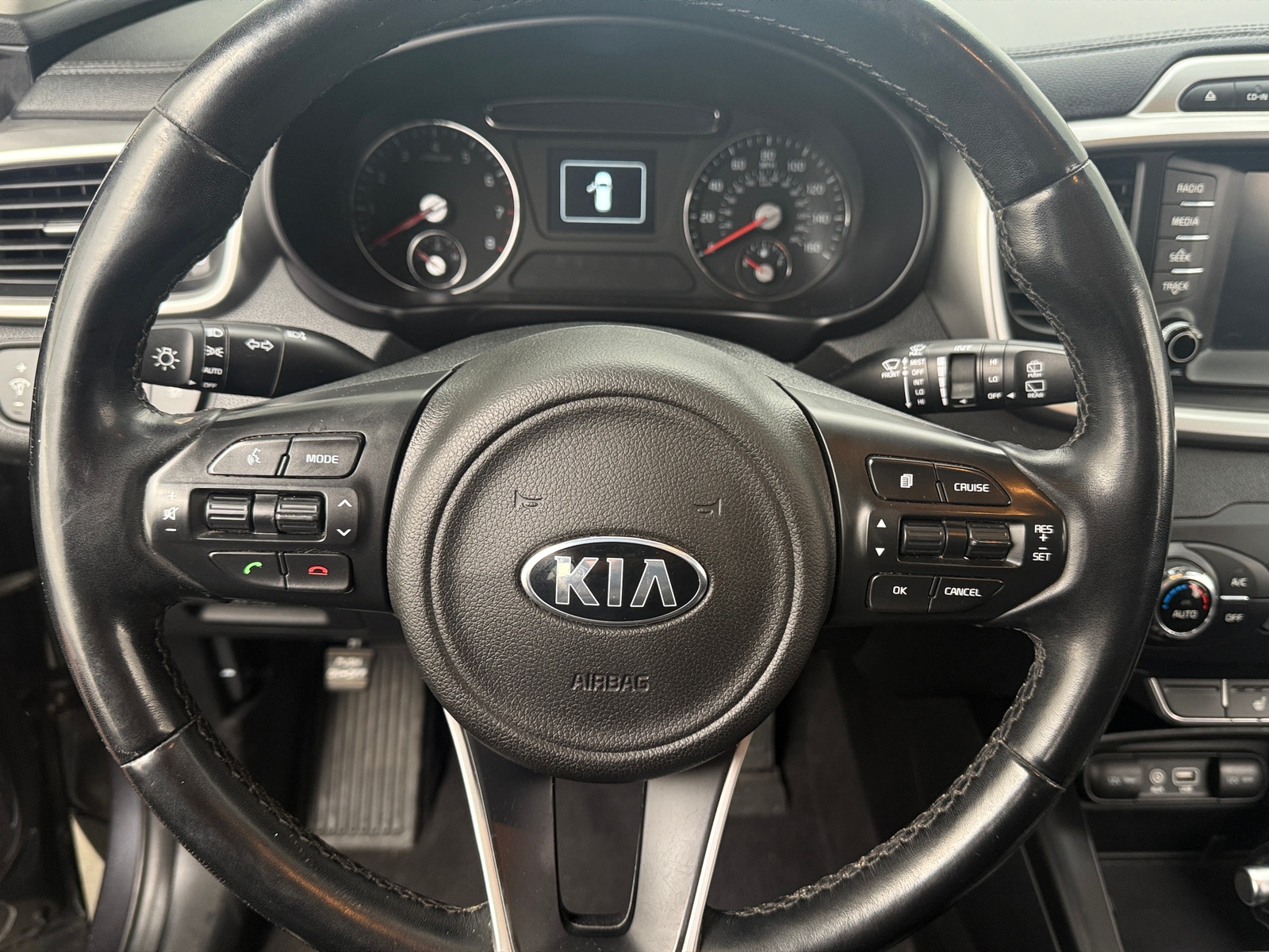 Thumbnail: 2017 Kia Sorento - 5