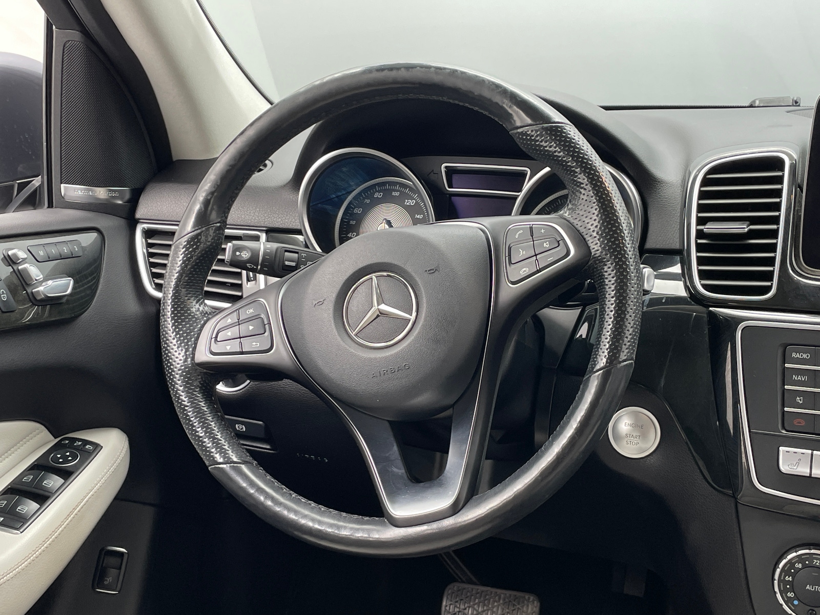 Thumbnail: 2018 Mercedes-Benz GLE - 4