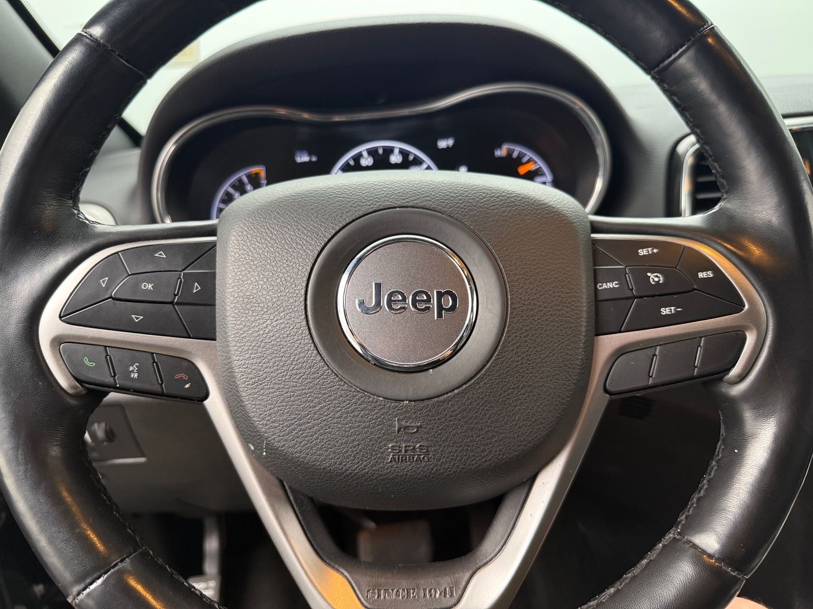 Thumbnail: 2022 Jeep Grand Cherokee - 4