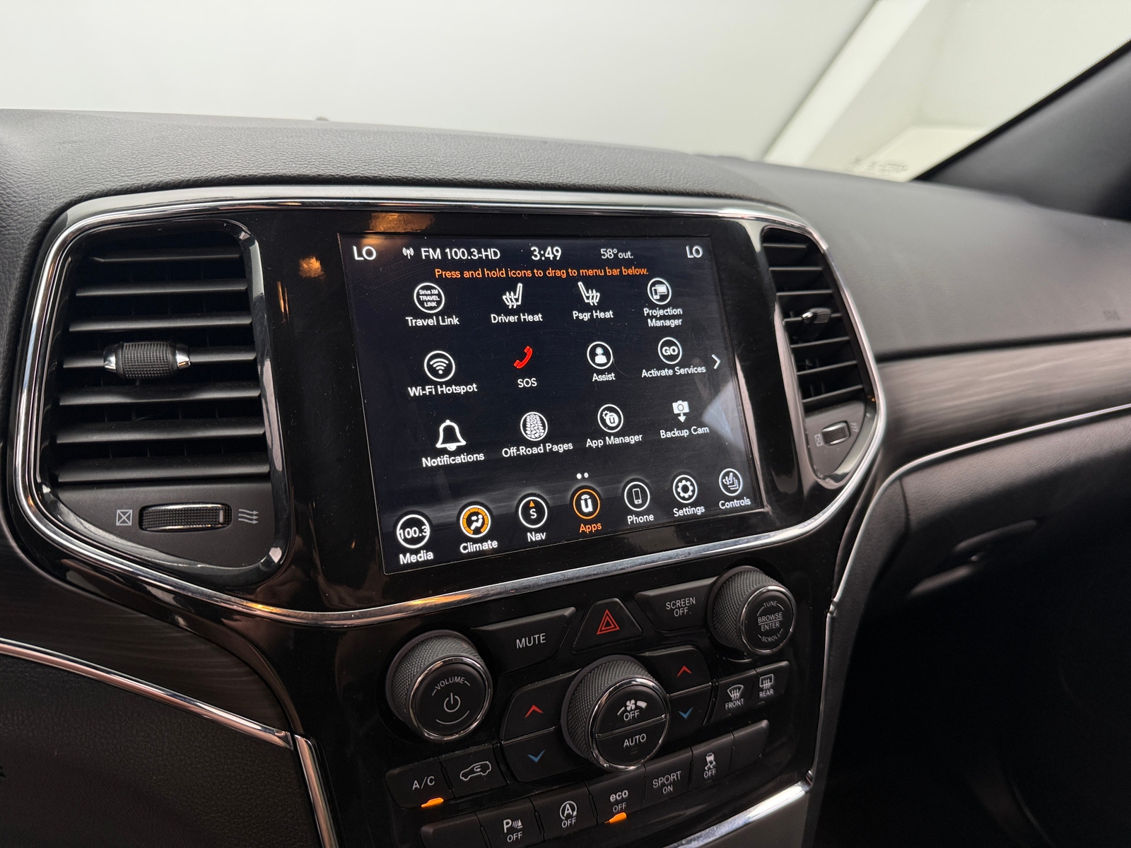 Thumbnail: 2022 Jeep Grand Cherokee - 3