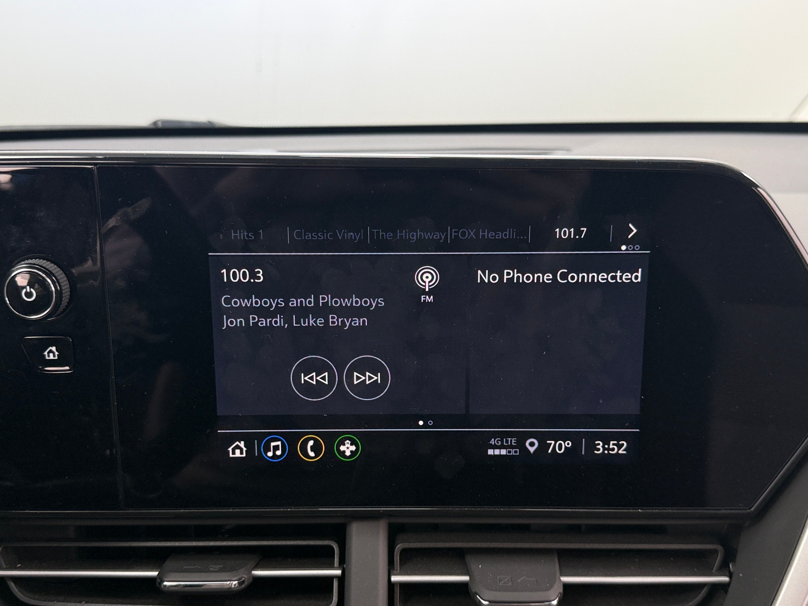 Thumbnail: 2024 Chevrolet Trax - 4