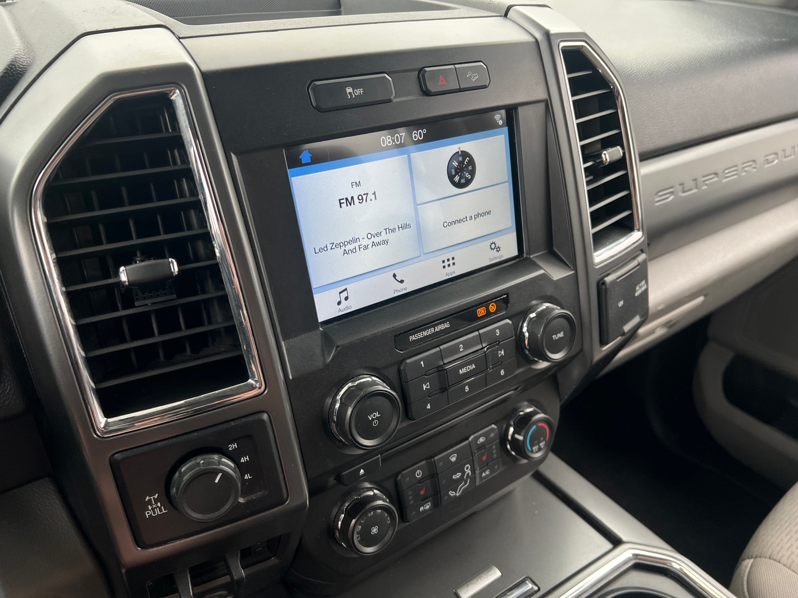 Thumbnail: 2018 Ford Econoline - 4