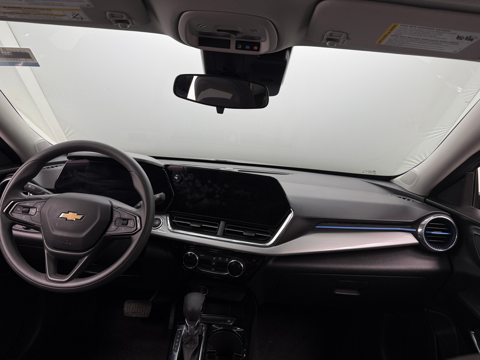 Thumbnail: 2025 Chevrolet Trax - 3