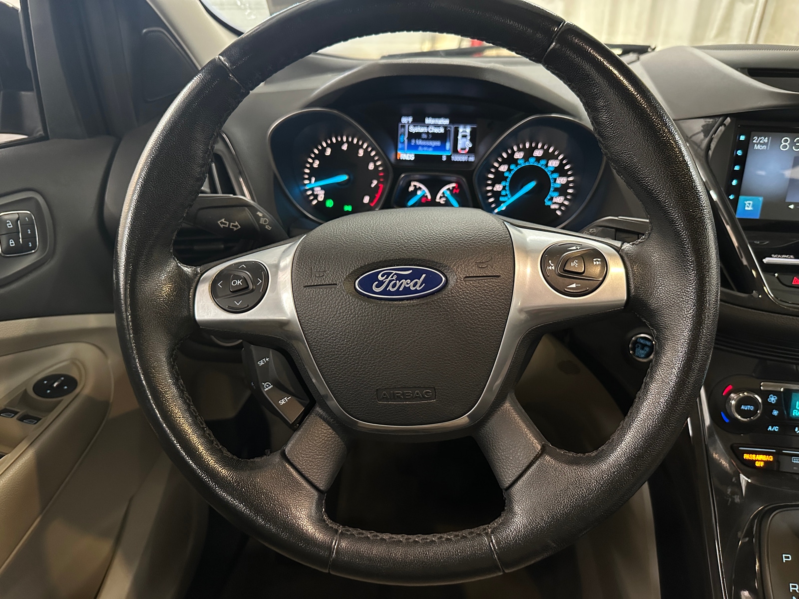 Thumbnail: 2015 Ford Escape - 4