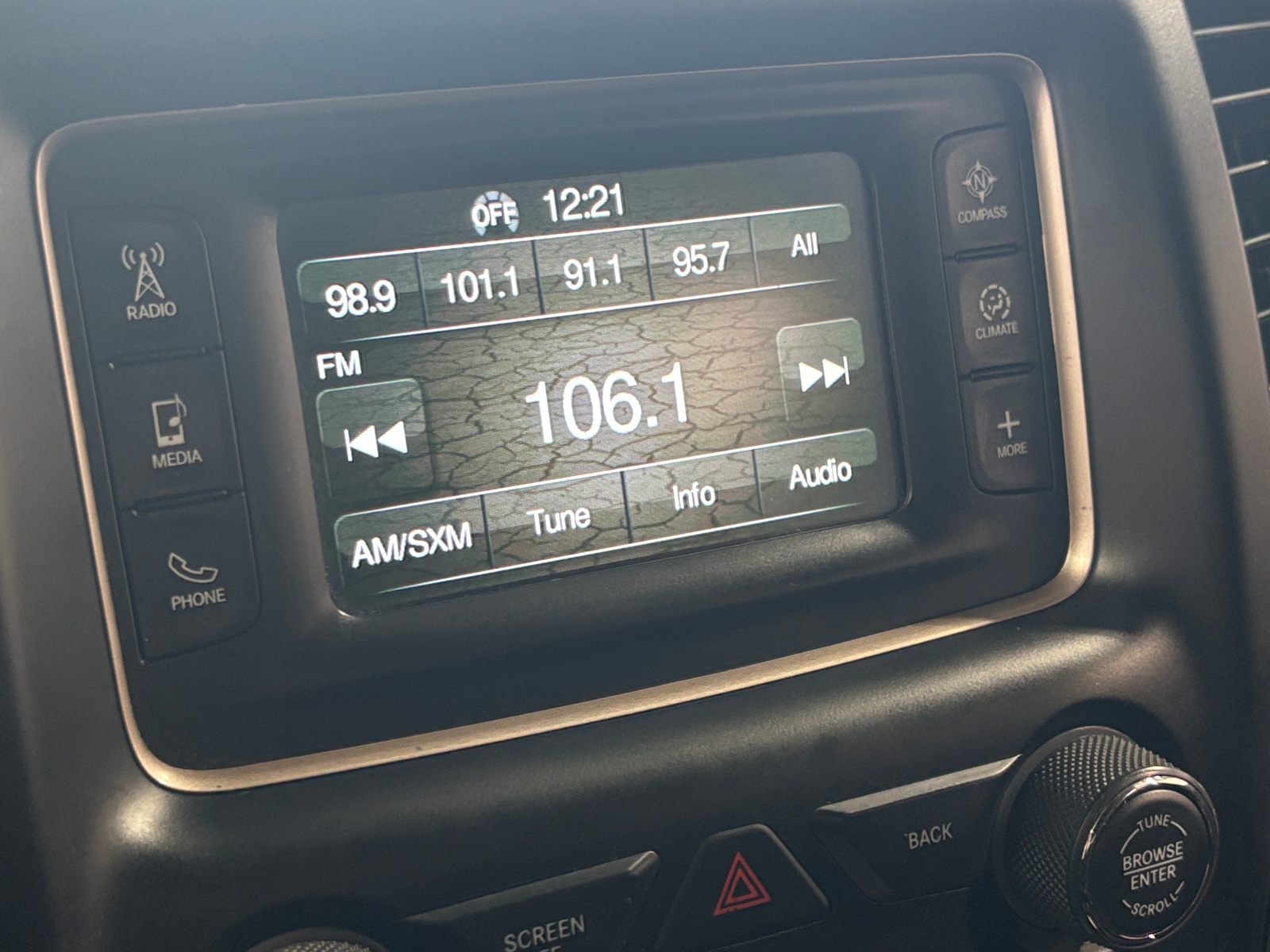 Thumbnail: 2017 Jeep Grand Cherokee - 4