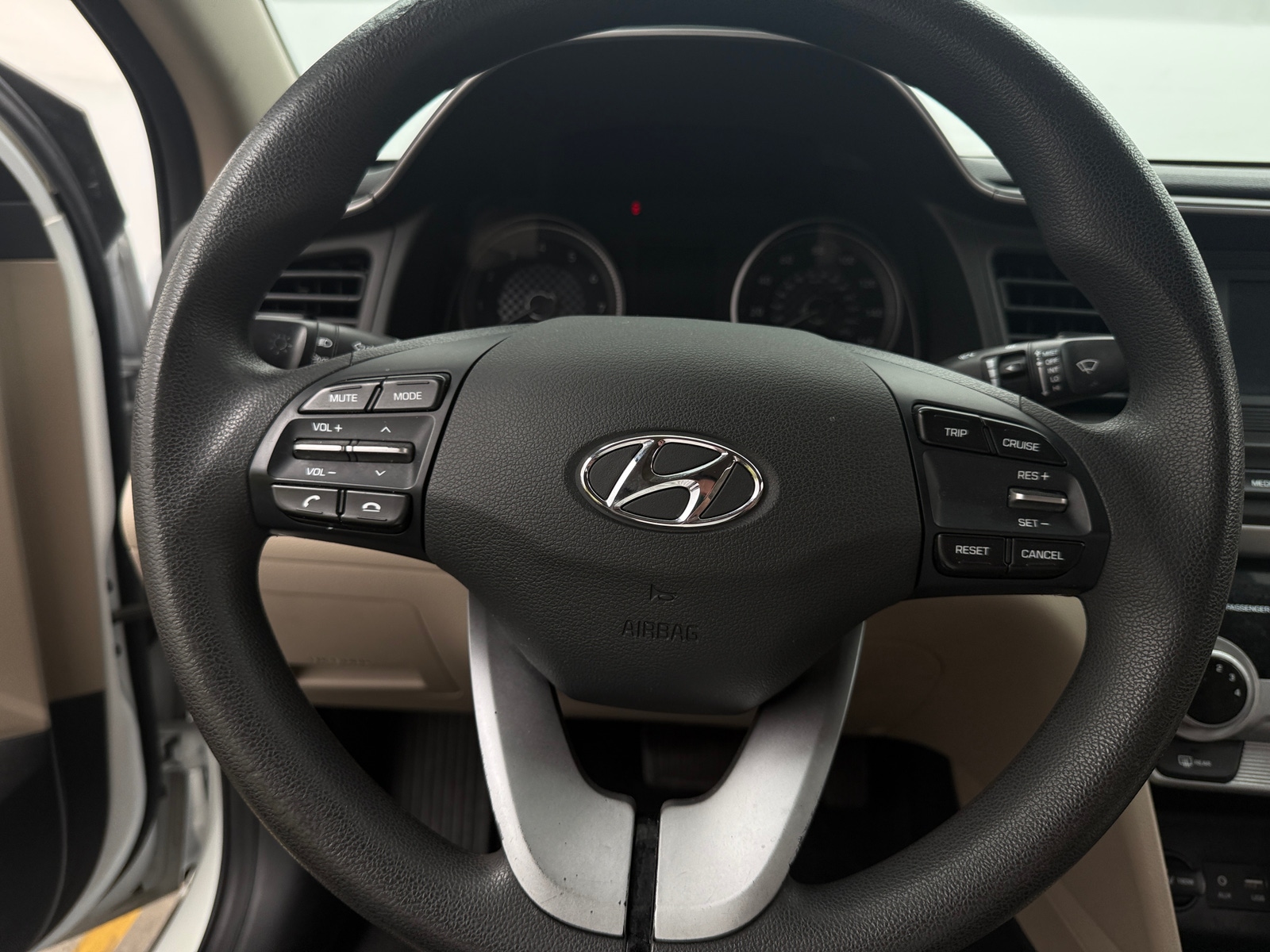 Thumbnail: 2019 Hyundai Elantra - 5