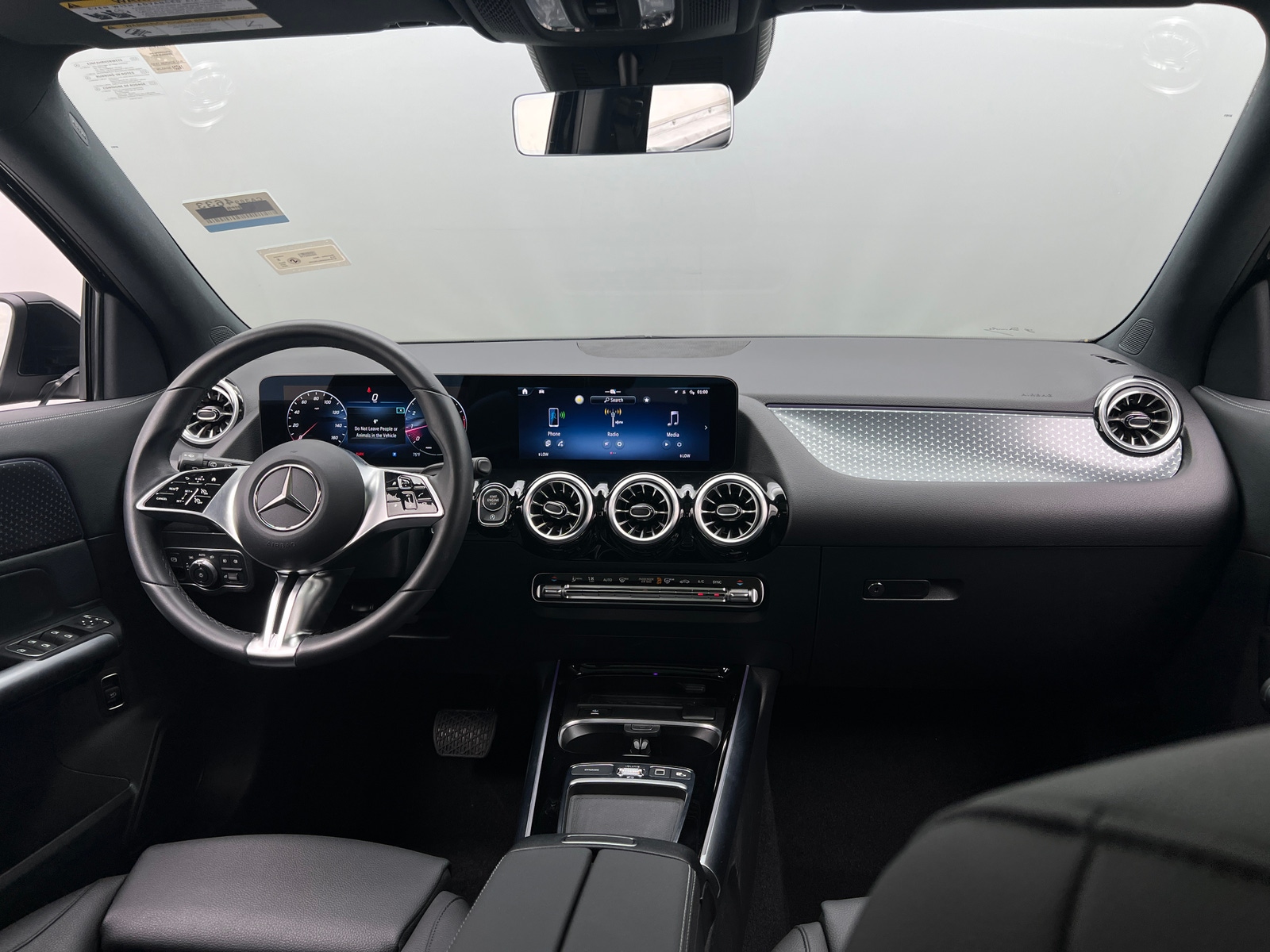 Thumbnail: 2025 Mercedes-Benz GLA - 2