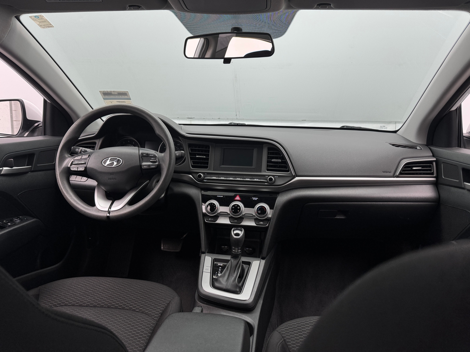 Thumbnail: 2019 Hyundai Elantra - 3