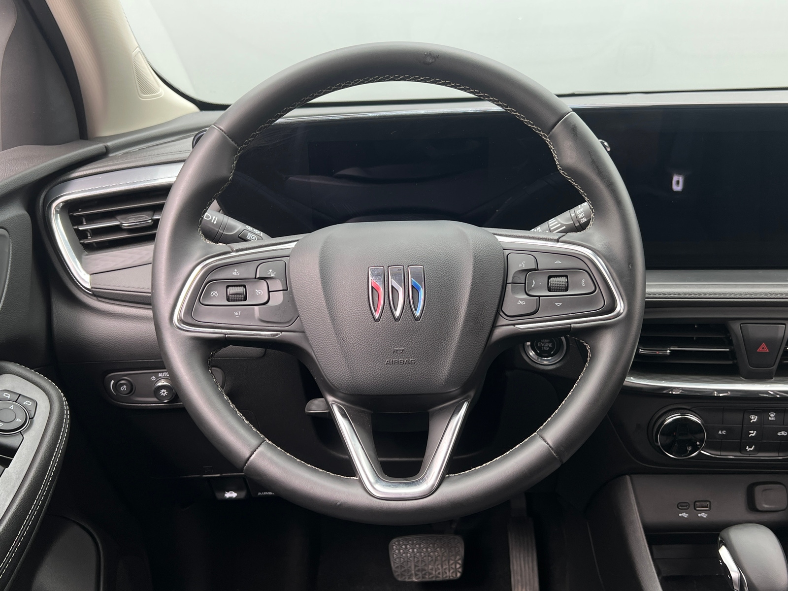 Thumbnail: 2025 Buick Encore GX - 4