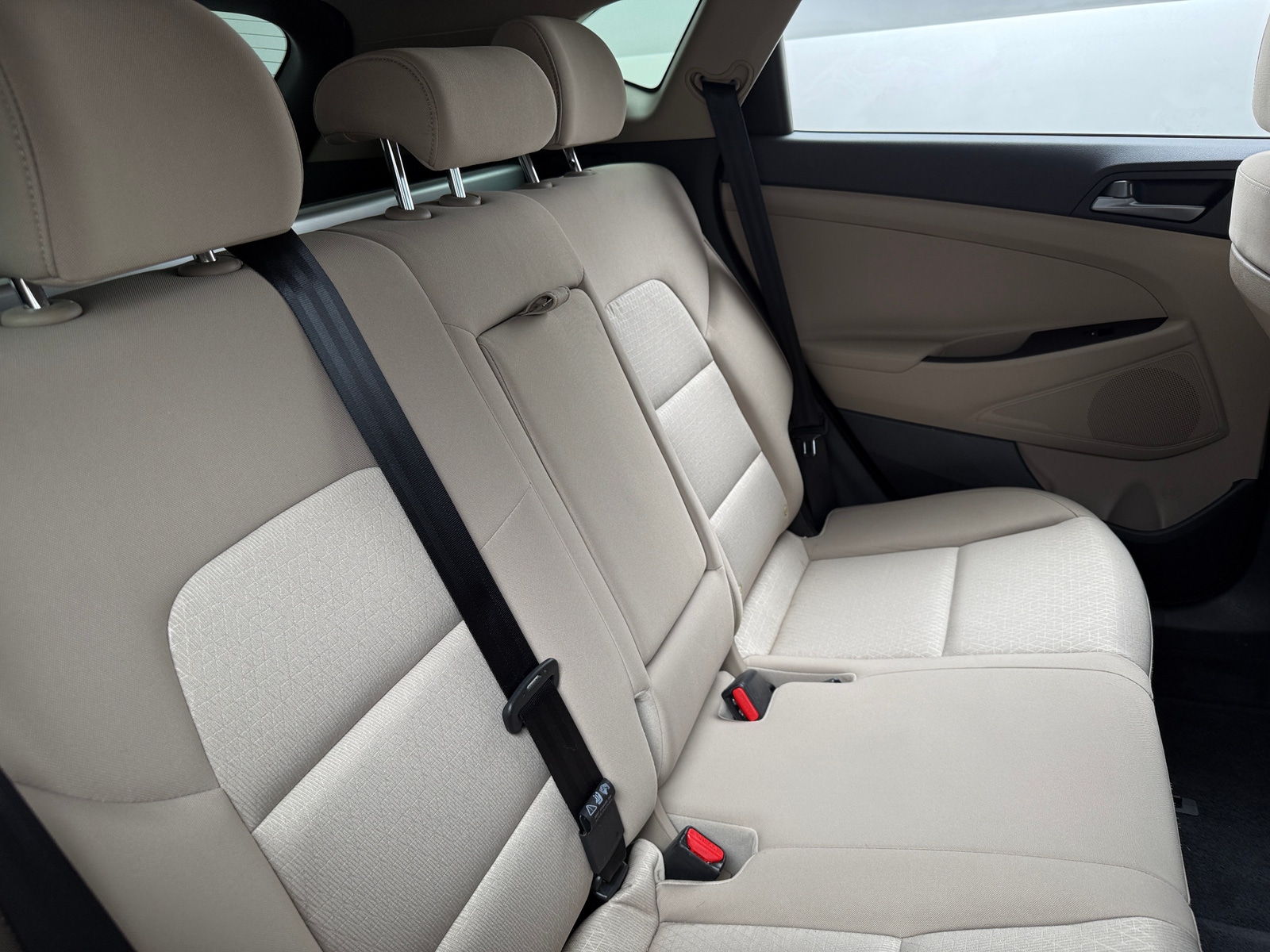 Thumbnail: 2016 Hyundai Tucson - 6