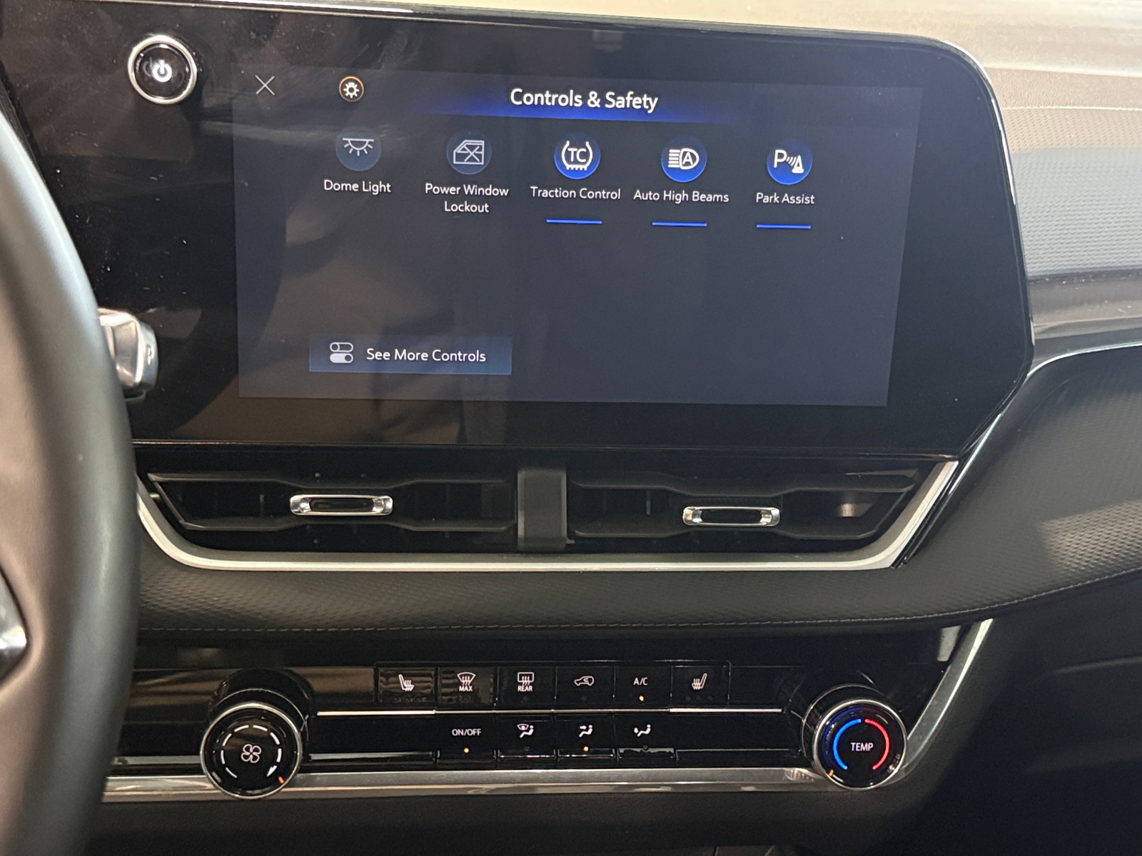 Thumbnail: 2025 Chevrolet Equinox - 4