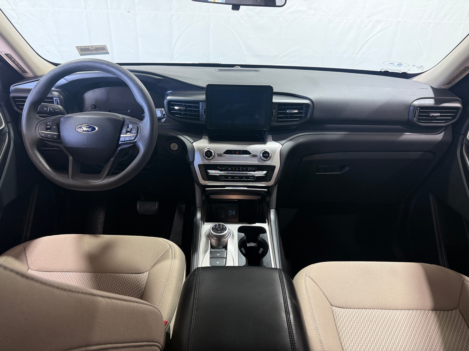 Thumbnail: 2022 Ford Explorer - 3