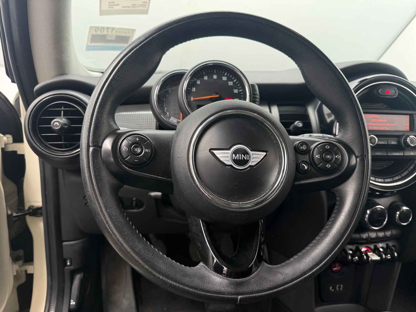 Thumbnail: 2015 MINI Cooper Hardtop - 5