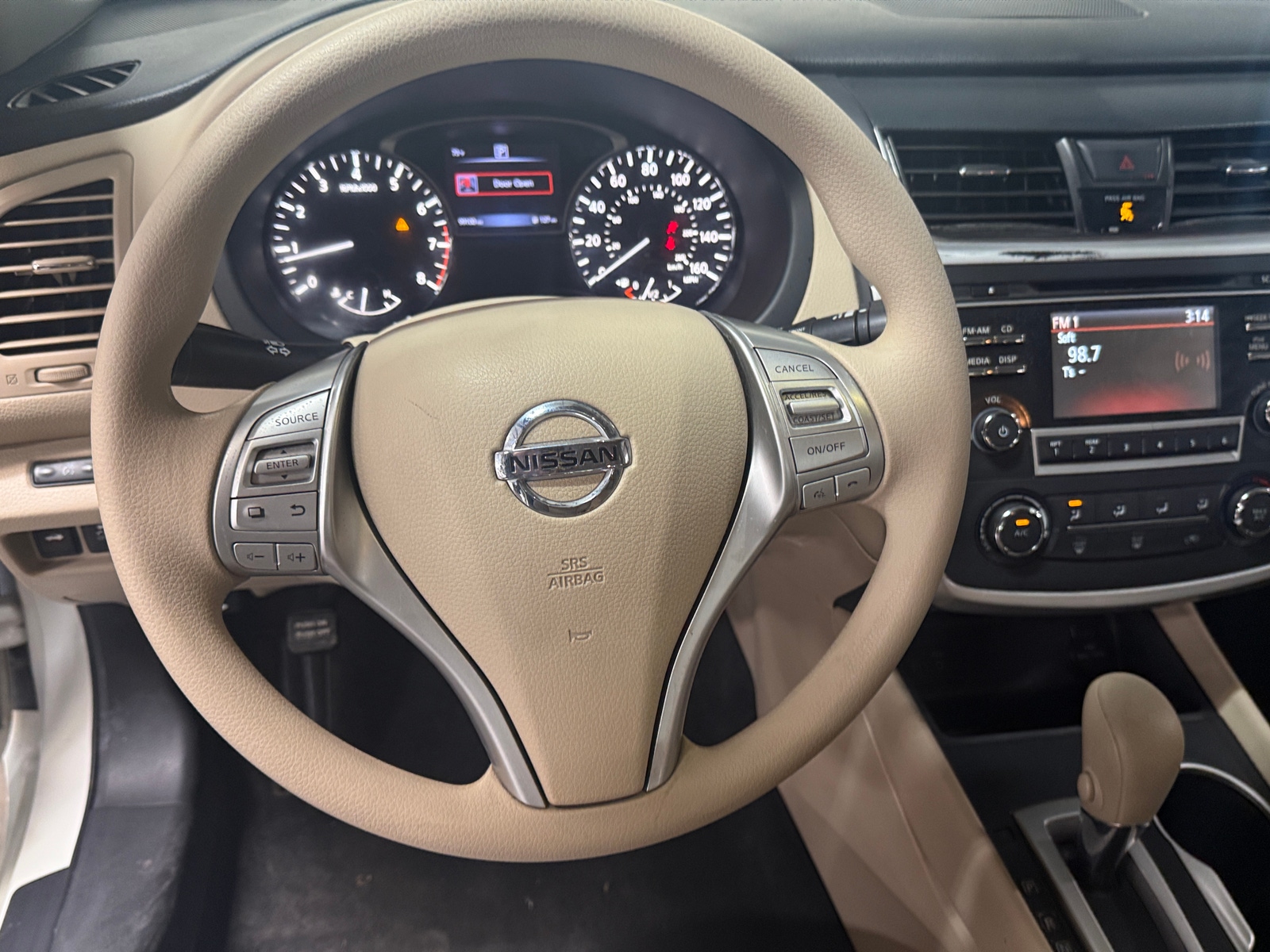 Thumbnail: 2017 Nissan Altima - 5