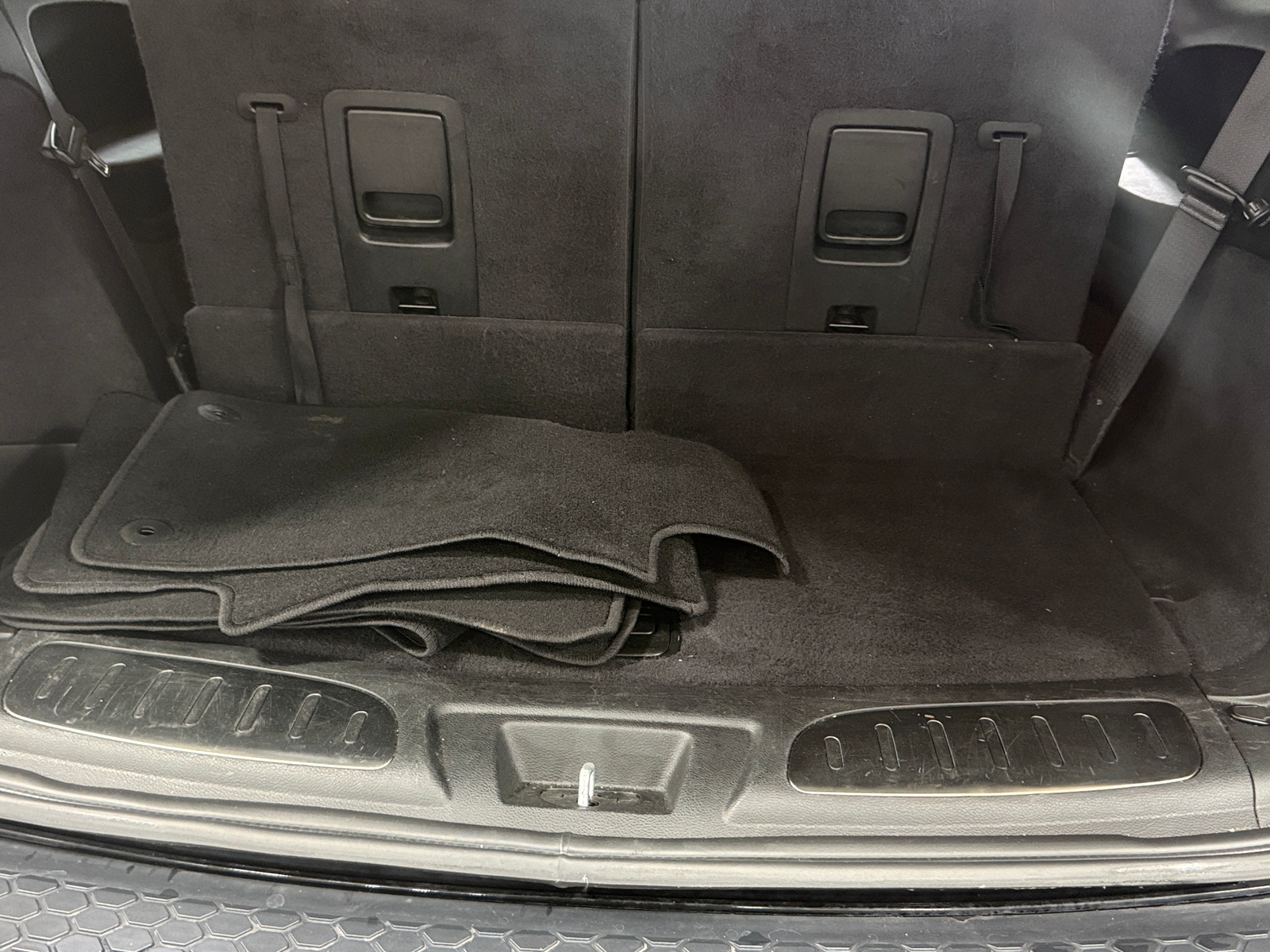 Thumbnail: 2021 Dodge Durango - 6