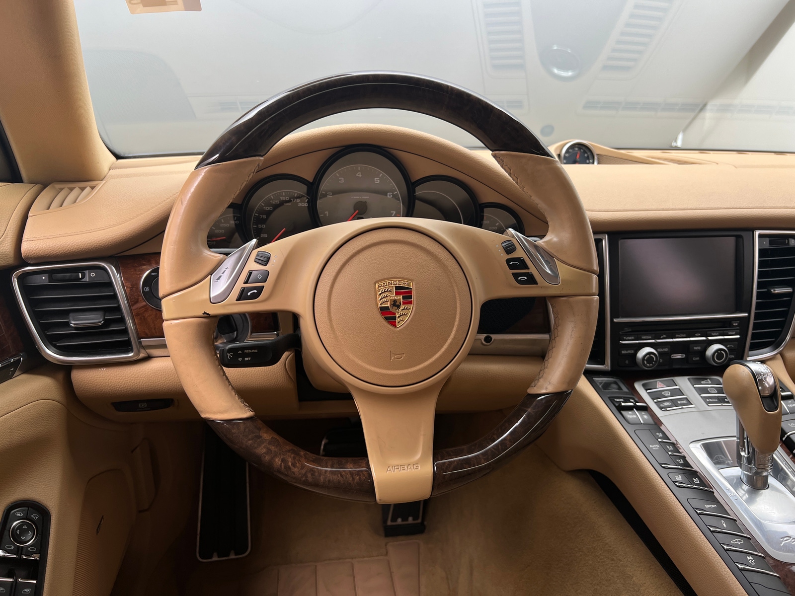 Thumbnail: 2014 Porsche Panamera - 4