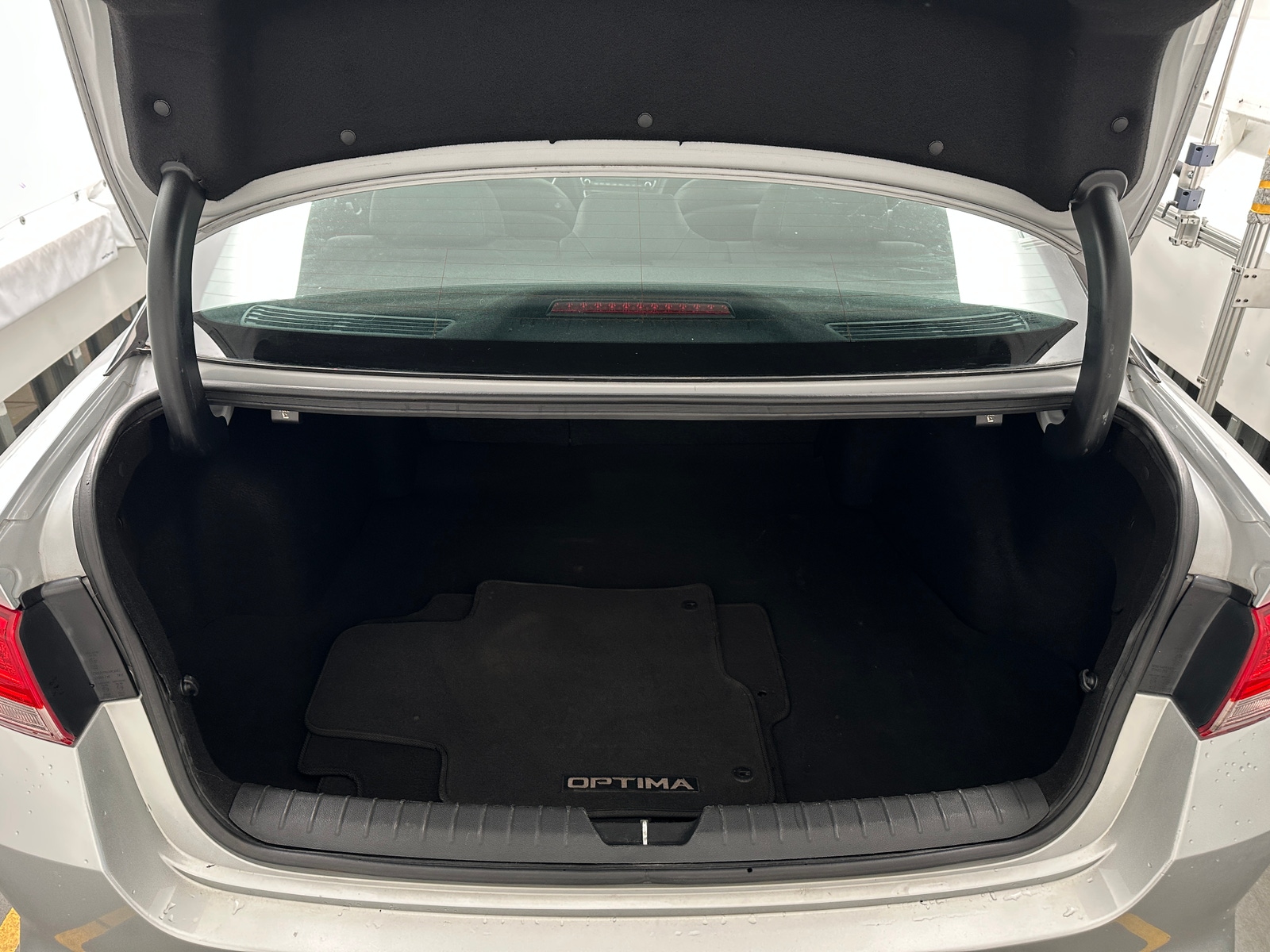 Thumbnail: 2017 Kia Optima - 6