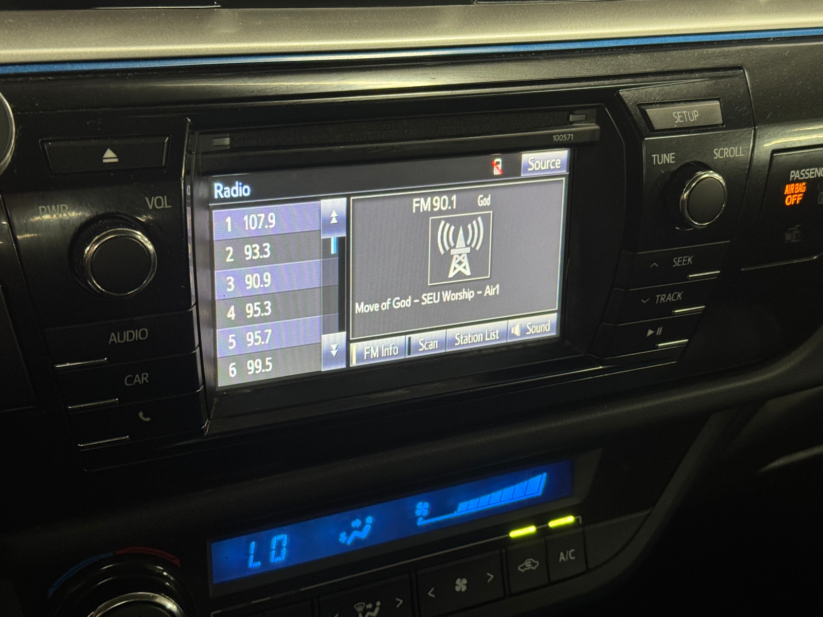 Thumbnail: 2016 Toyota Corolla - 4