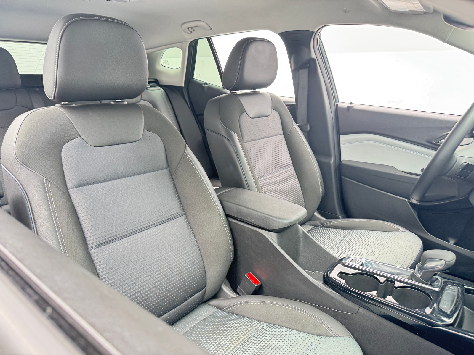 Thumbnail: 2025 Chevrolet Trax - 2